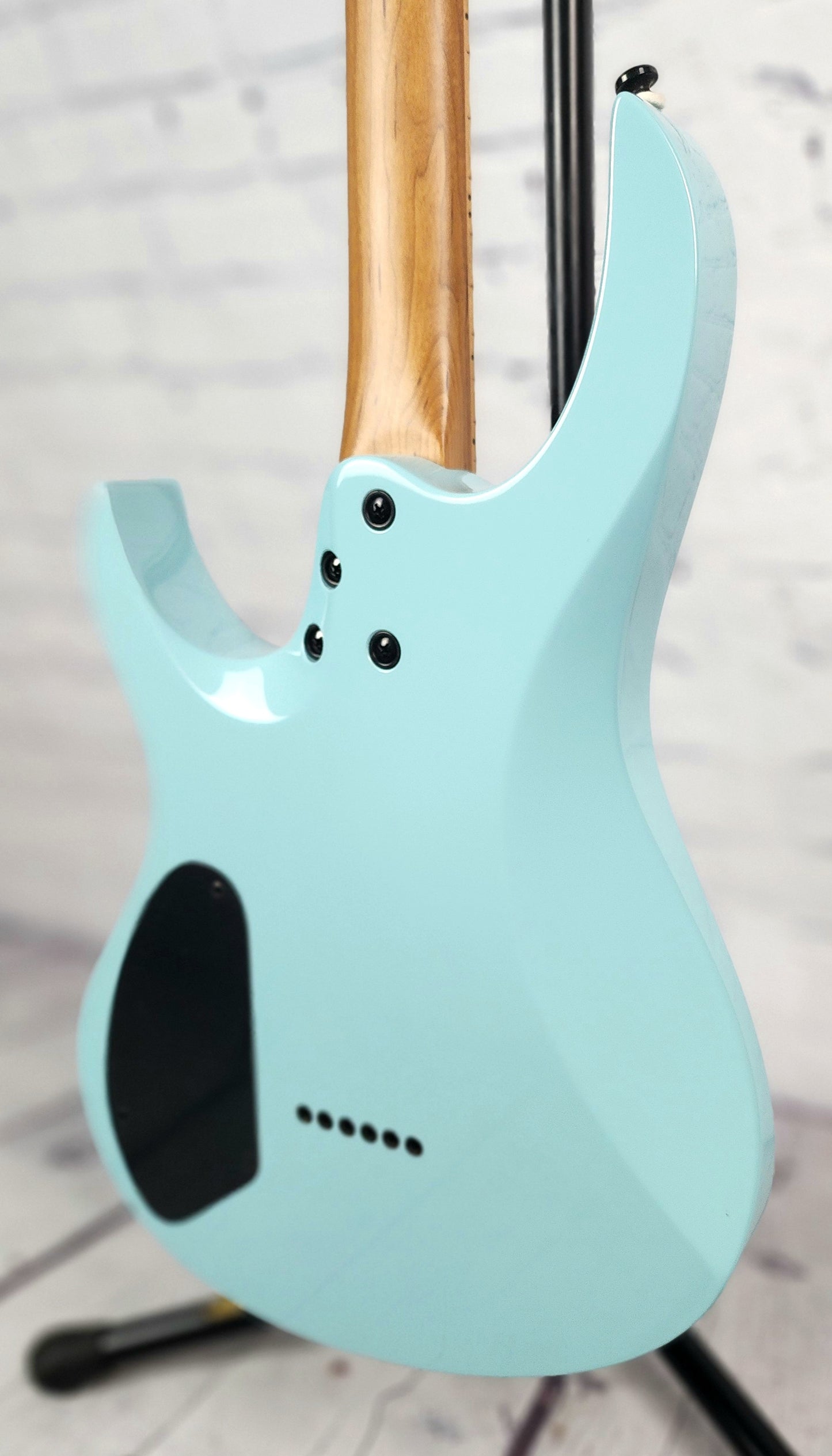 Balaguer Select Diablo Retro 27 6 String Electric Guitar Gloss Cerulean Blue Hipshot