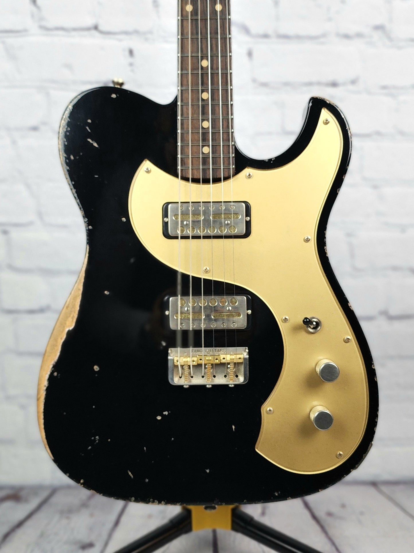 Fano Guitars TC6 Oltre 6 String Electric Guitar Bull Black Lollar Goldfoil