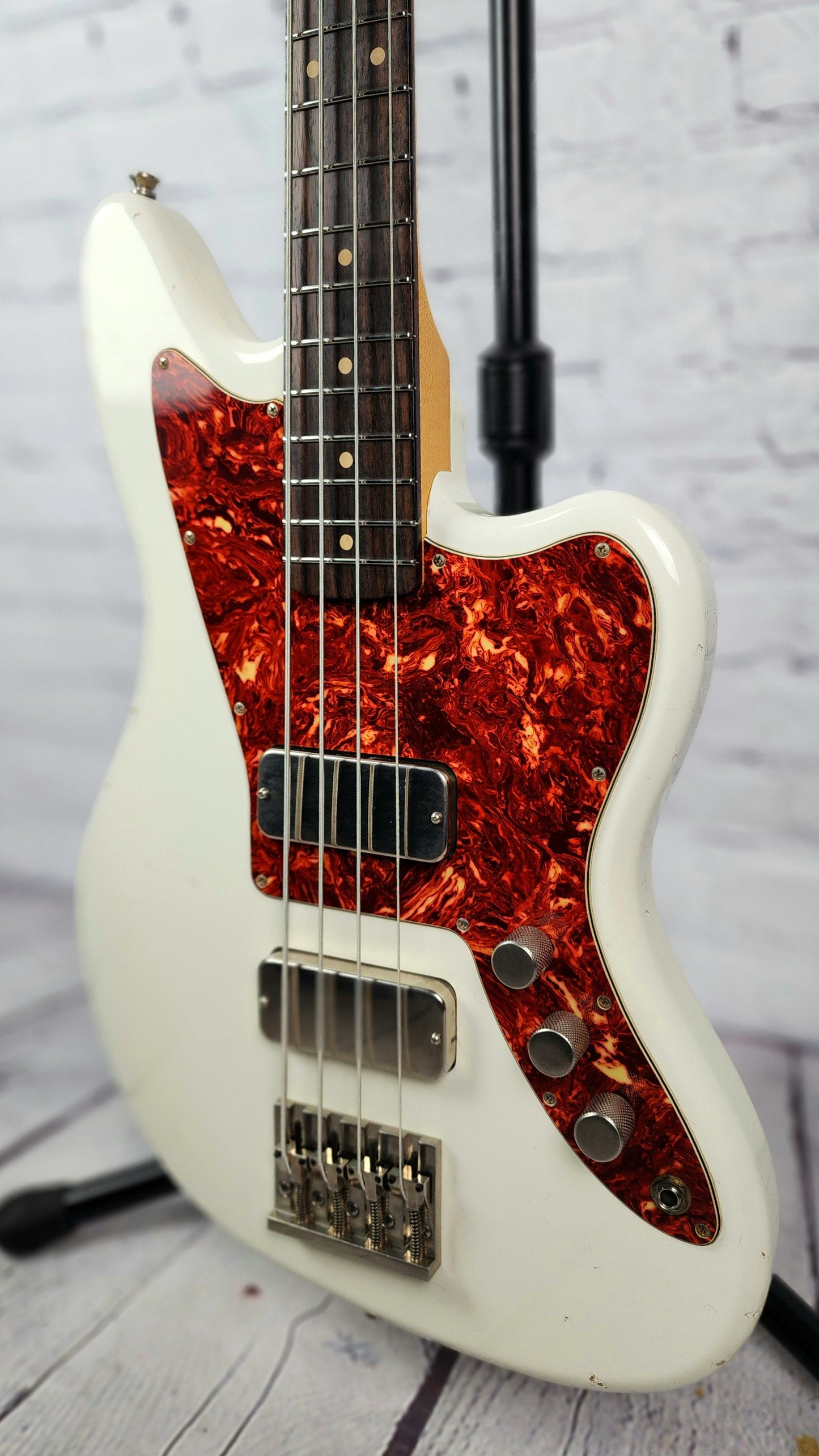 Fano Guitars JM4 Oltre 4 String Bass Guitar Light Distress Olympic White