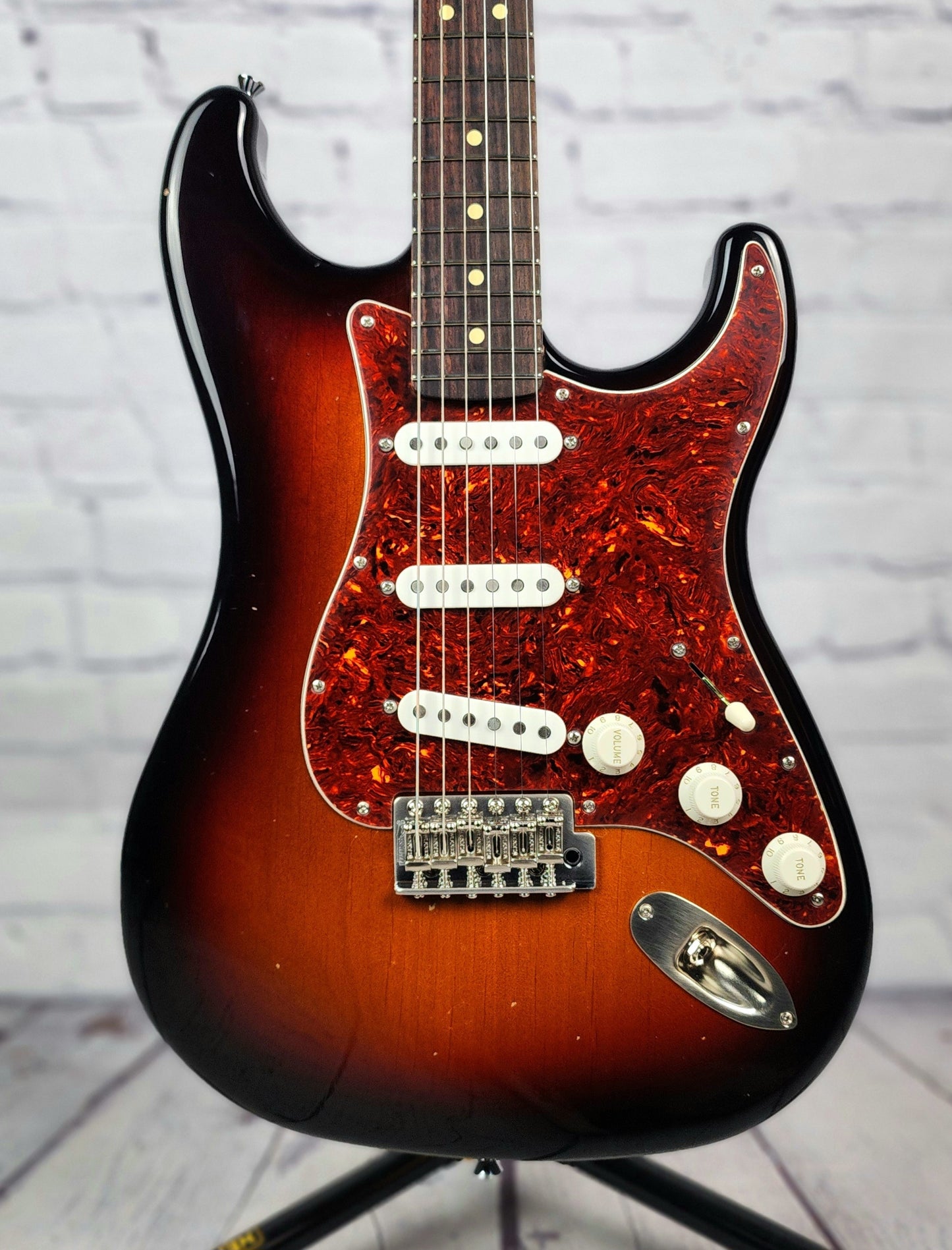 LSL Instruments Saticoy Custom Electric Guitar 3 Tone Sunburst