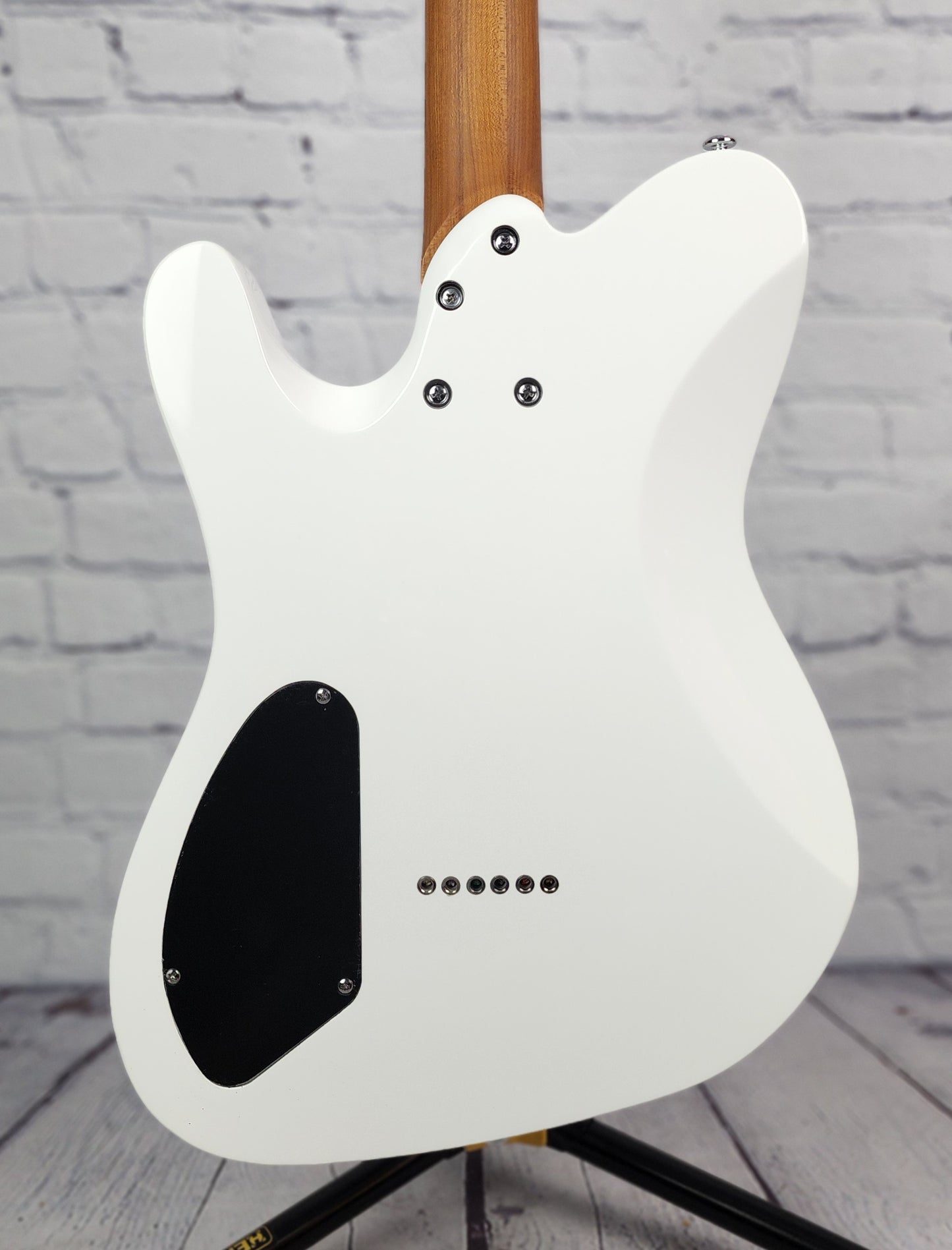 Balaguer Standard Thicket SS 6 String Electric Guitar Gloss White