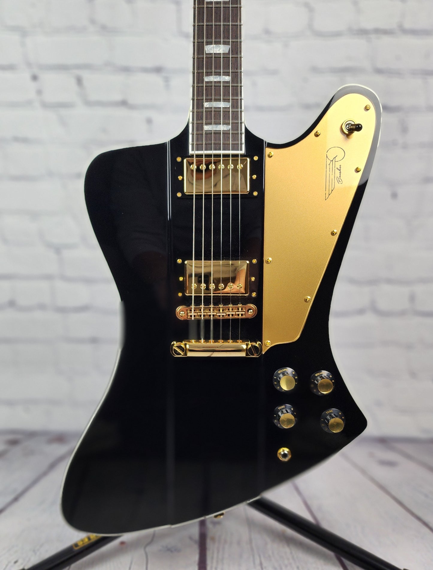 Kauer Guitars Banshee 6 String Electric Guitar Gloss Black w/Gold