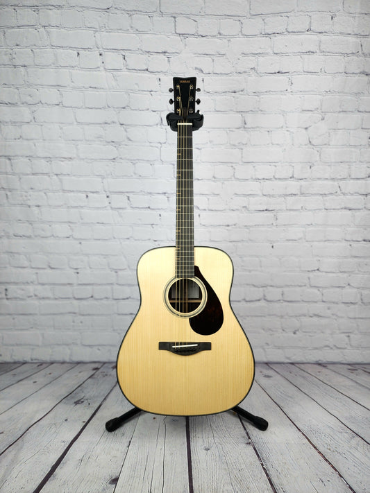 Yamaha Guitars FG9 Rosewood Dreadnaught Acoustic Guitar Natural Adirondack Spruce