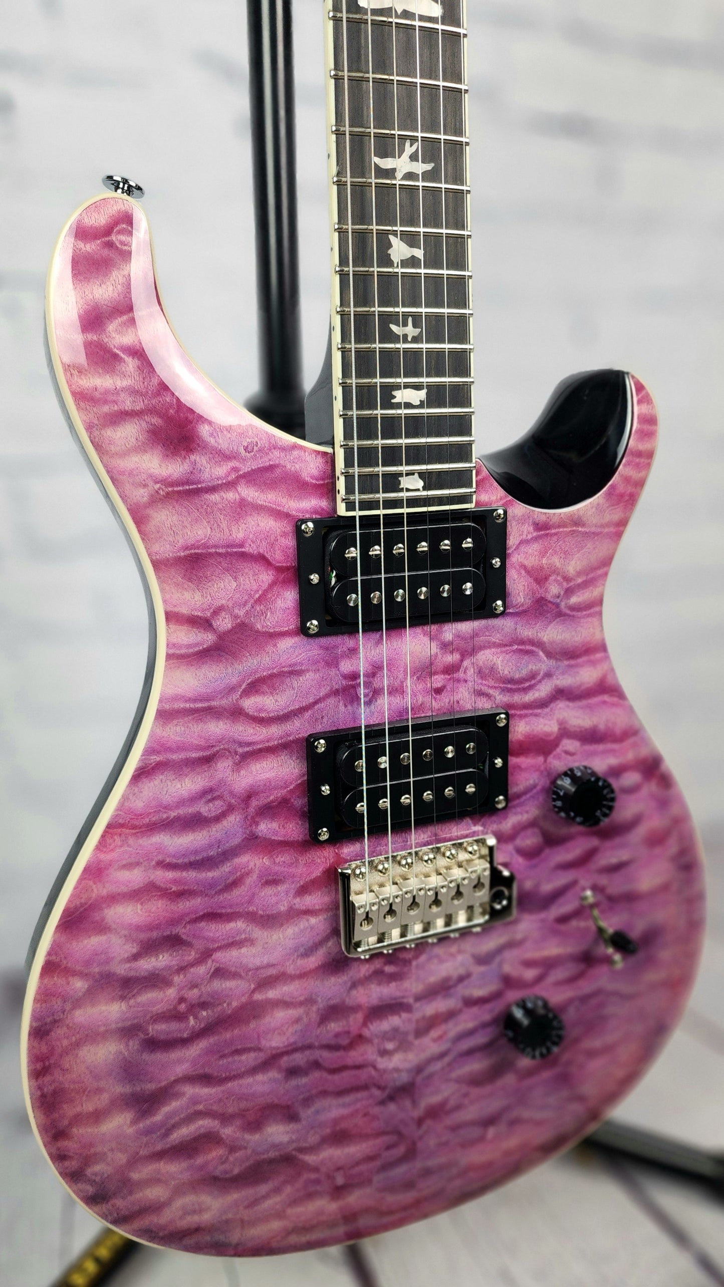 Paul Reed Smith PRS SE Custom 24 Quilt Electric Guitar Violet