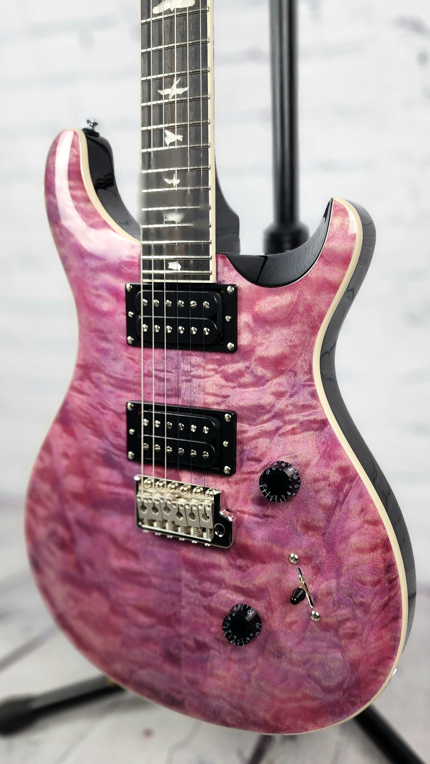 Paul Reed Smith PRS SE Custom 24 Quilt Electric Guitar Violet