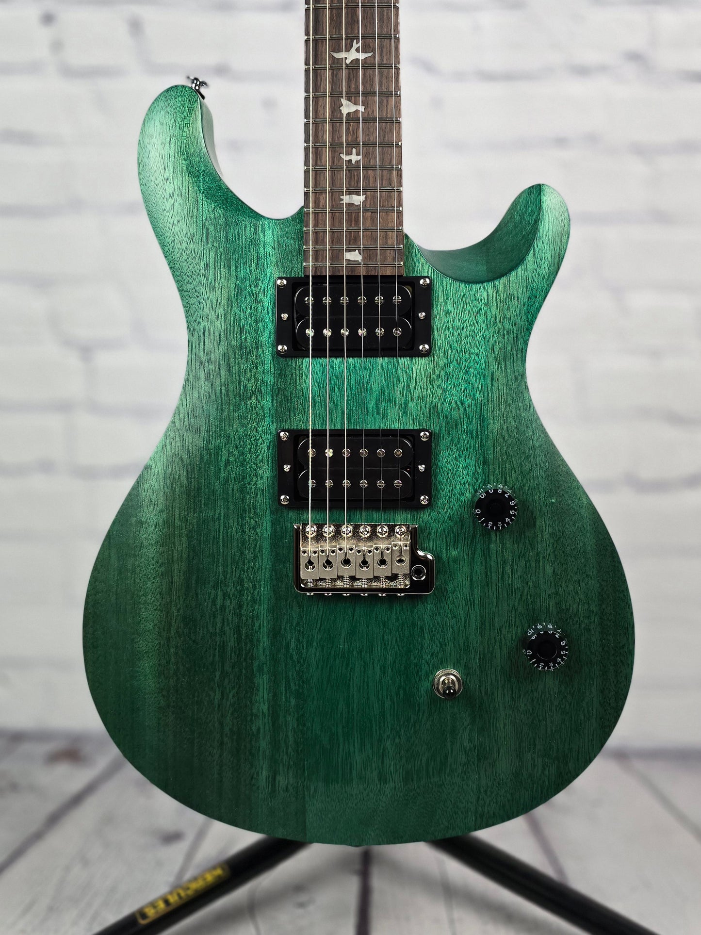 Paul Reed Smith PRS SE CE24 Satin 6 String Electric Guitar Turquoise