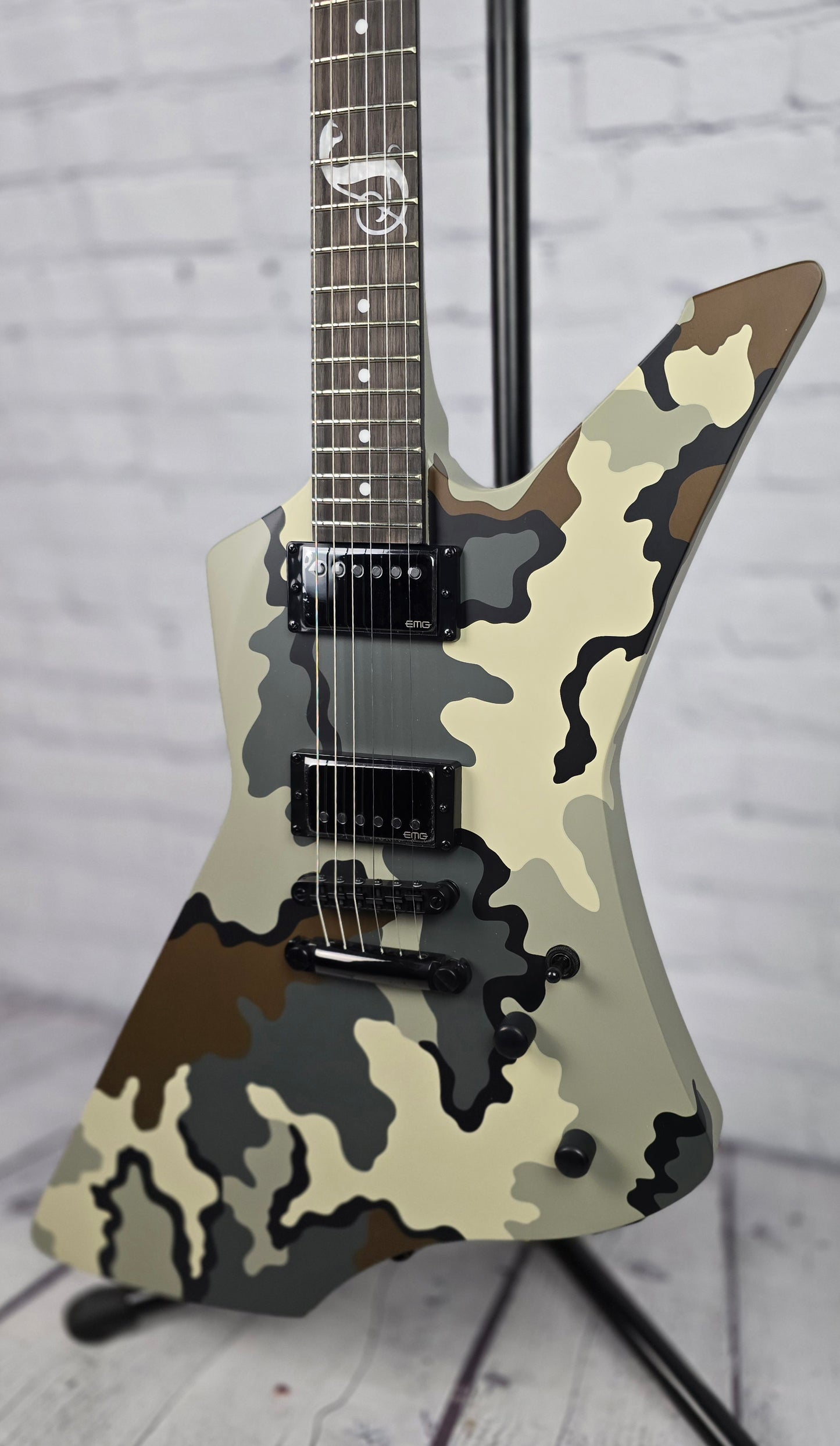 ESP LTD James Hetfield Snakebyte Camo 6 String Electric Guitar Kuiu Camo Satin