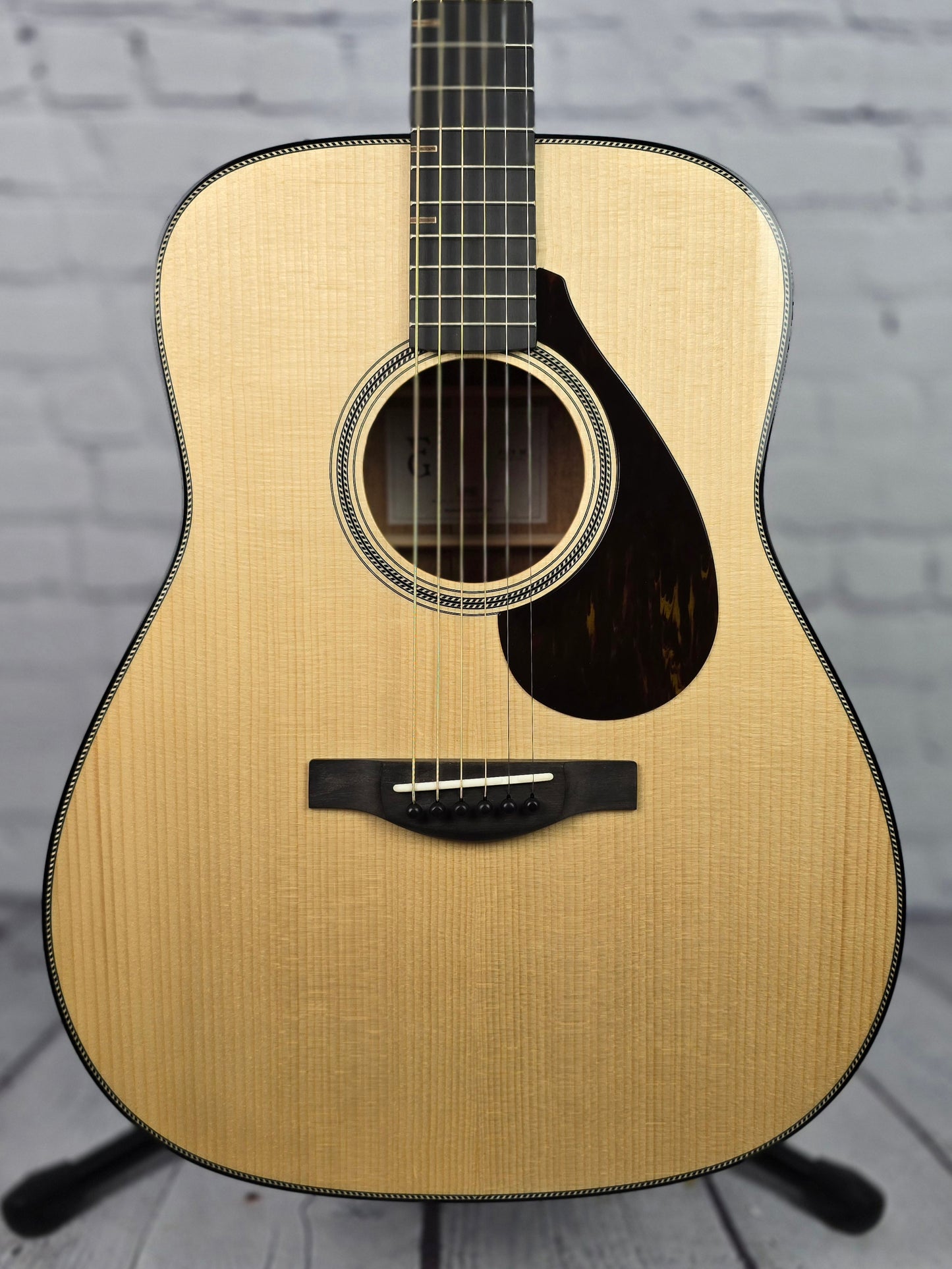 DEMO Yamaha Guitars FG9M Mahogany Dreadnaught Acoustic Guitar Natural Adirondack Spruce