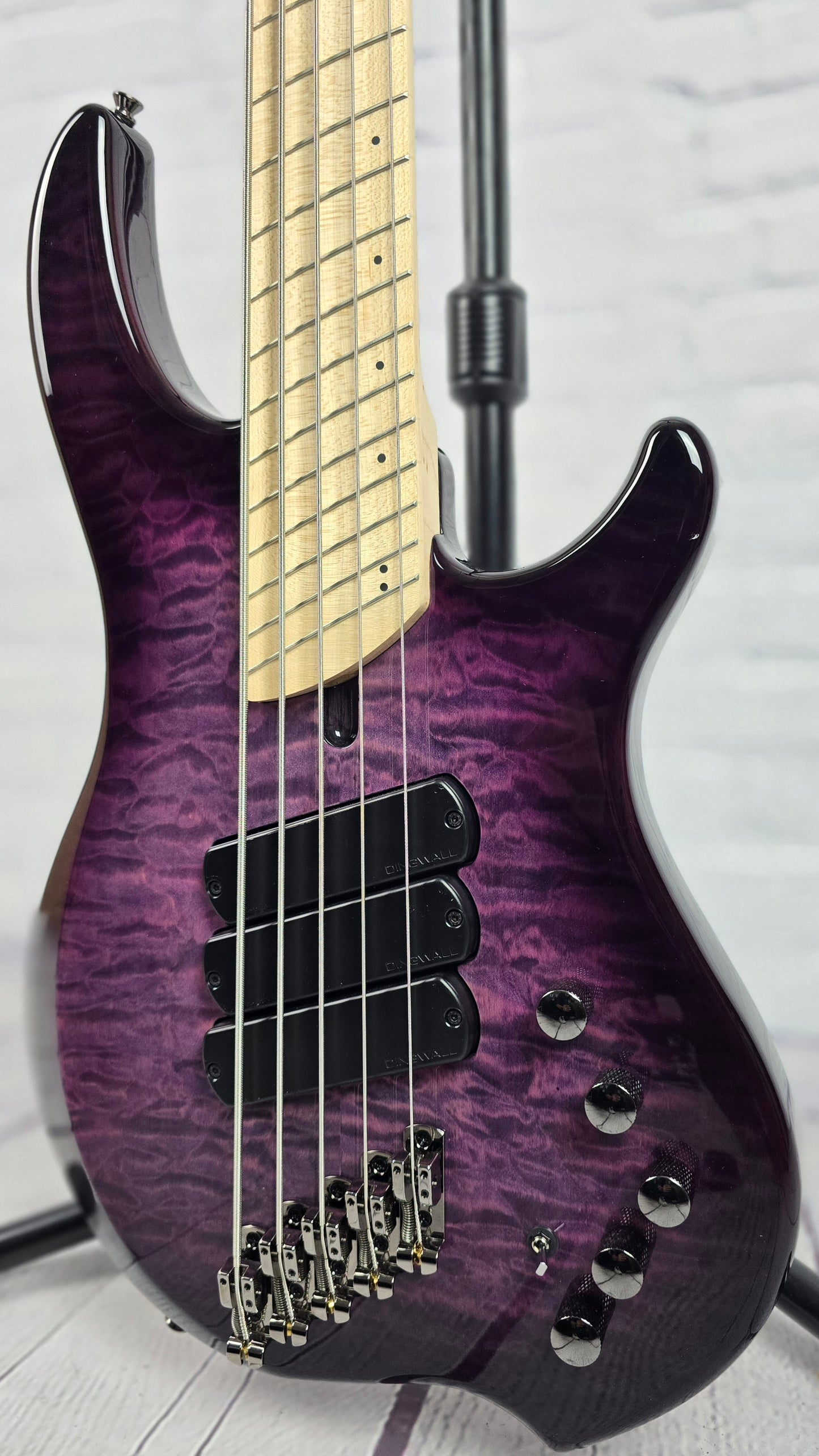 Dingwall Combustion C3 5 String Multiscale Bass Ultra Violet Quilt