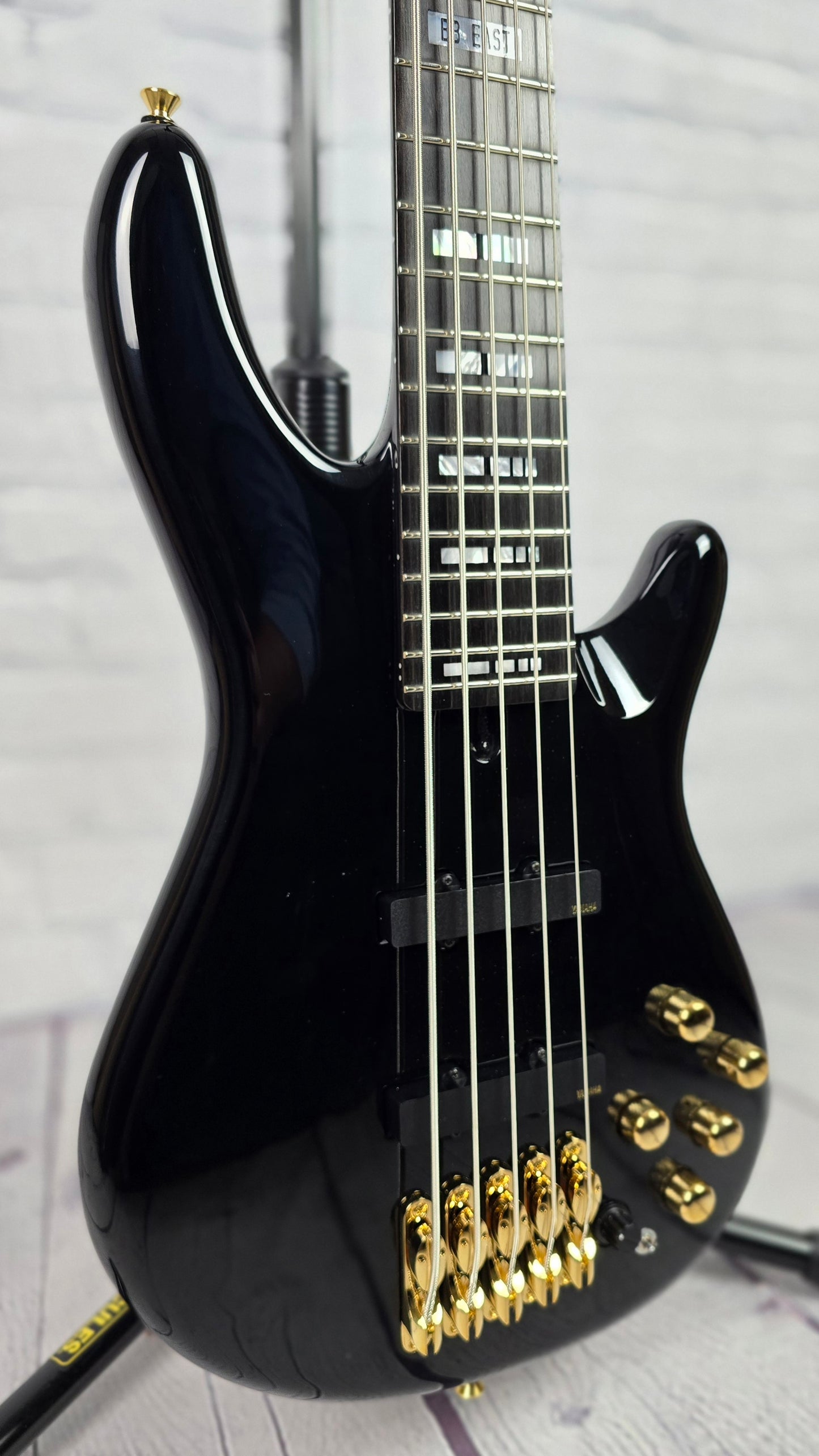 Yamaha Japan BBNE2 Nathan East Signature Bass 5 String Gloss Black