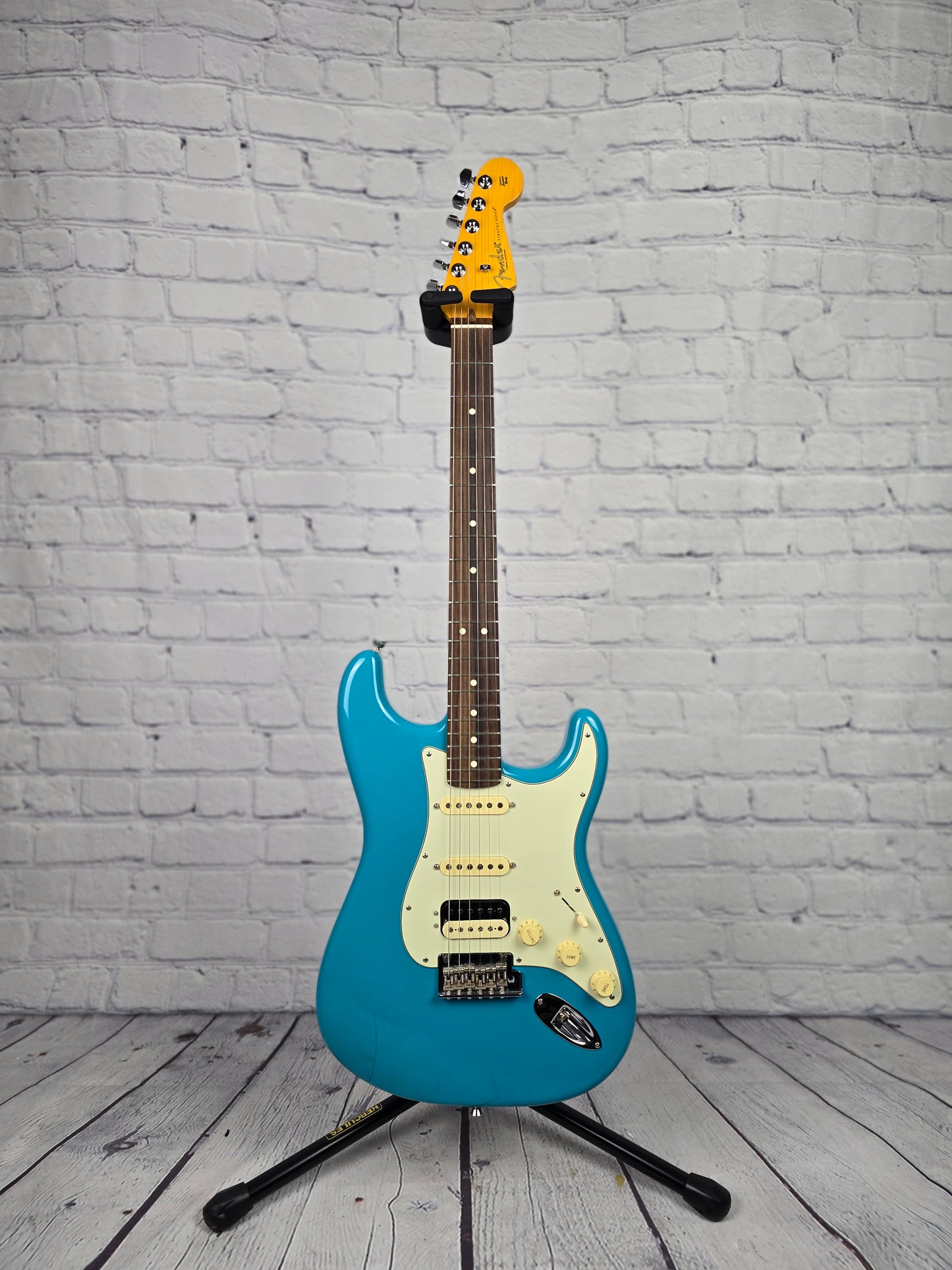 USED Fender American Professional II Stratocaster Electric Guitar Miami Blue