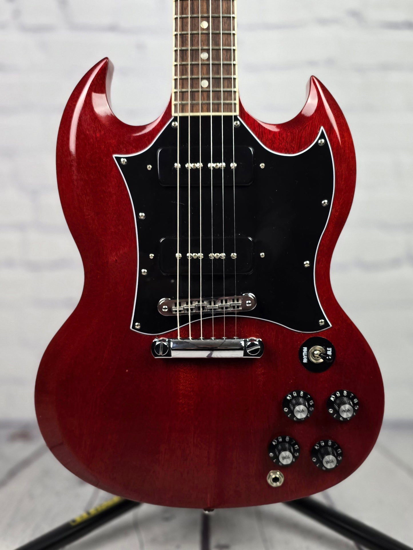 USED Gibson SG Classic 6 String Electric Guitar Heritage Cherry