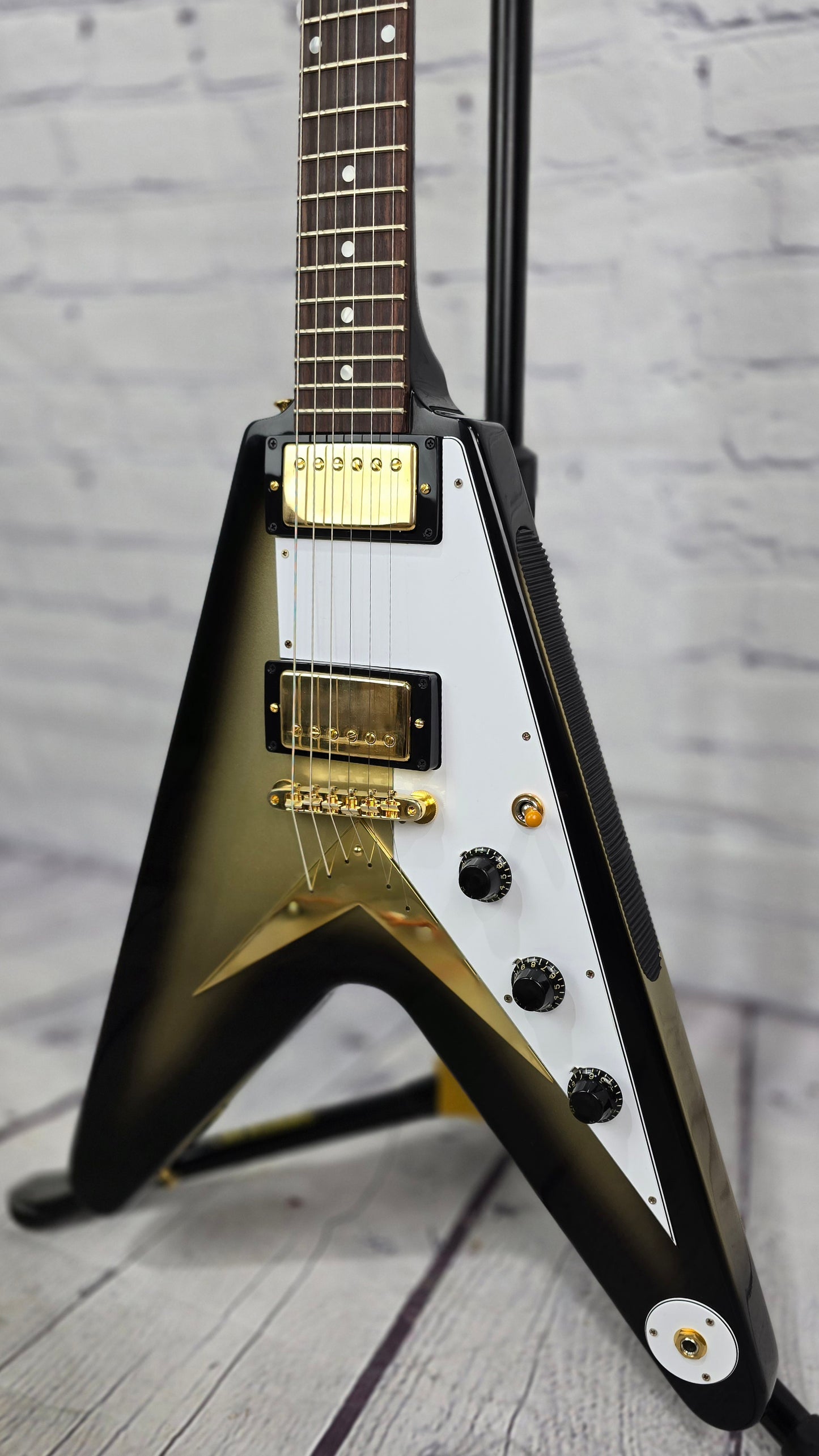 Gibson Custom Shop M2M '58 Korina Flying V Reissue Electric Guitar Antique Silverburst