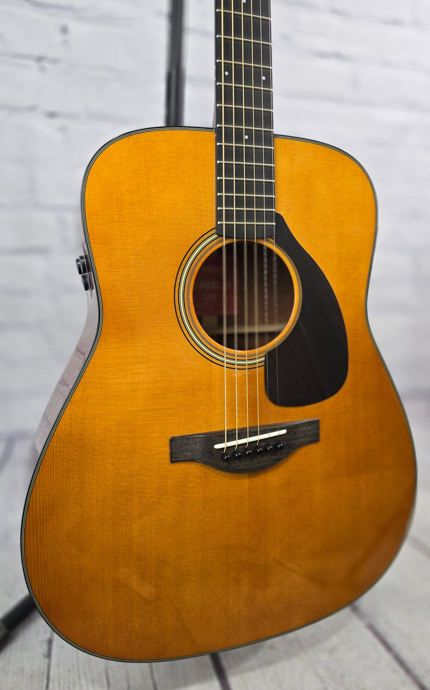 Yamaha FGX5 Red Label Acoustic Guitar Vintage Natural