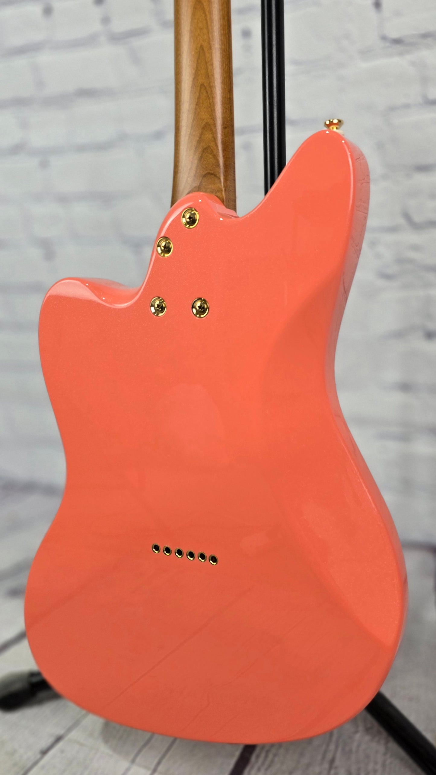 Balaguer T-Bar Growler 27" Baritone Electric Guitar Metallic Guava