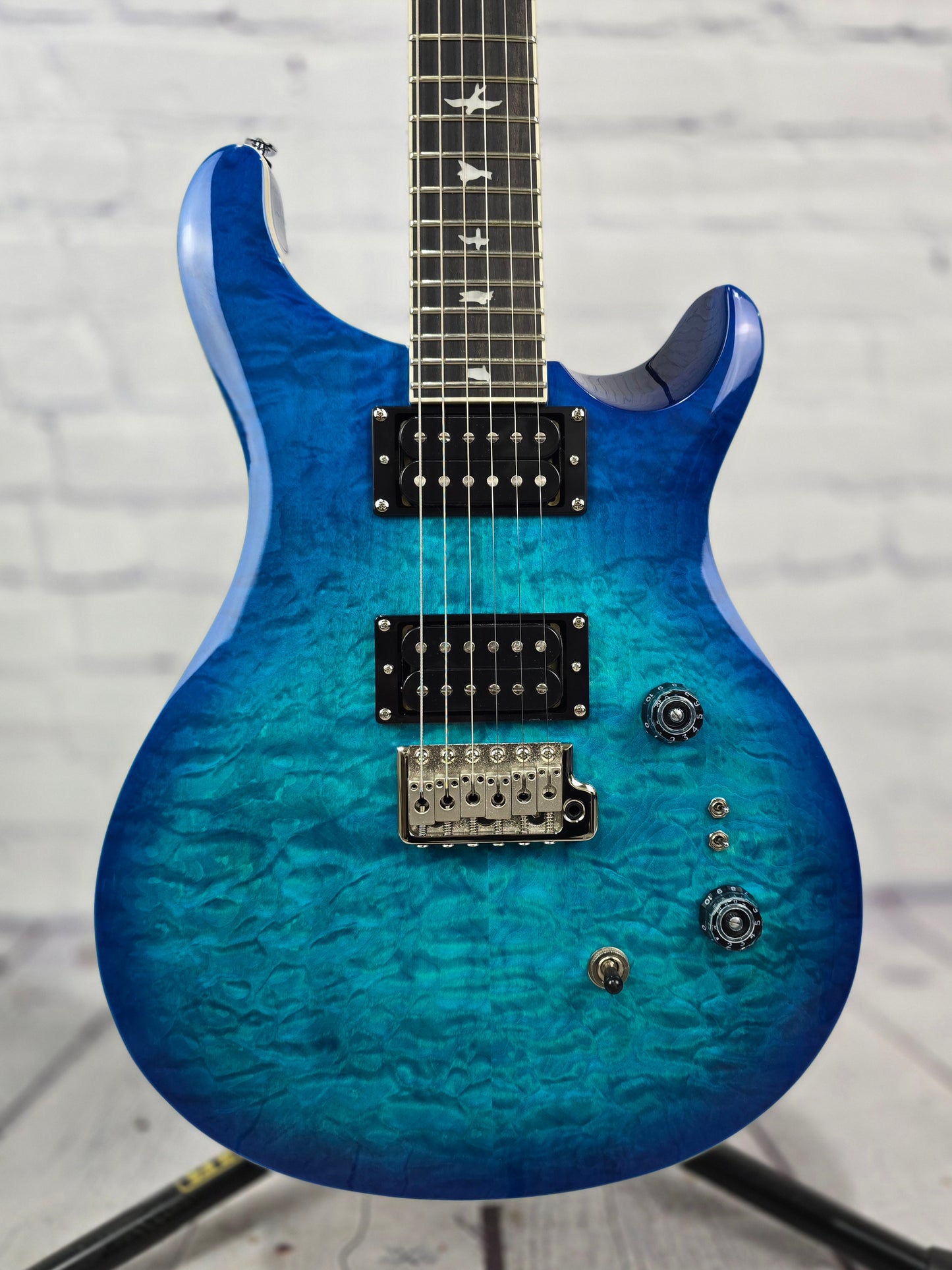 Paul Reed Smith PRS SE Custom 24-08 Quilt Electric Guitar Lake Blue