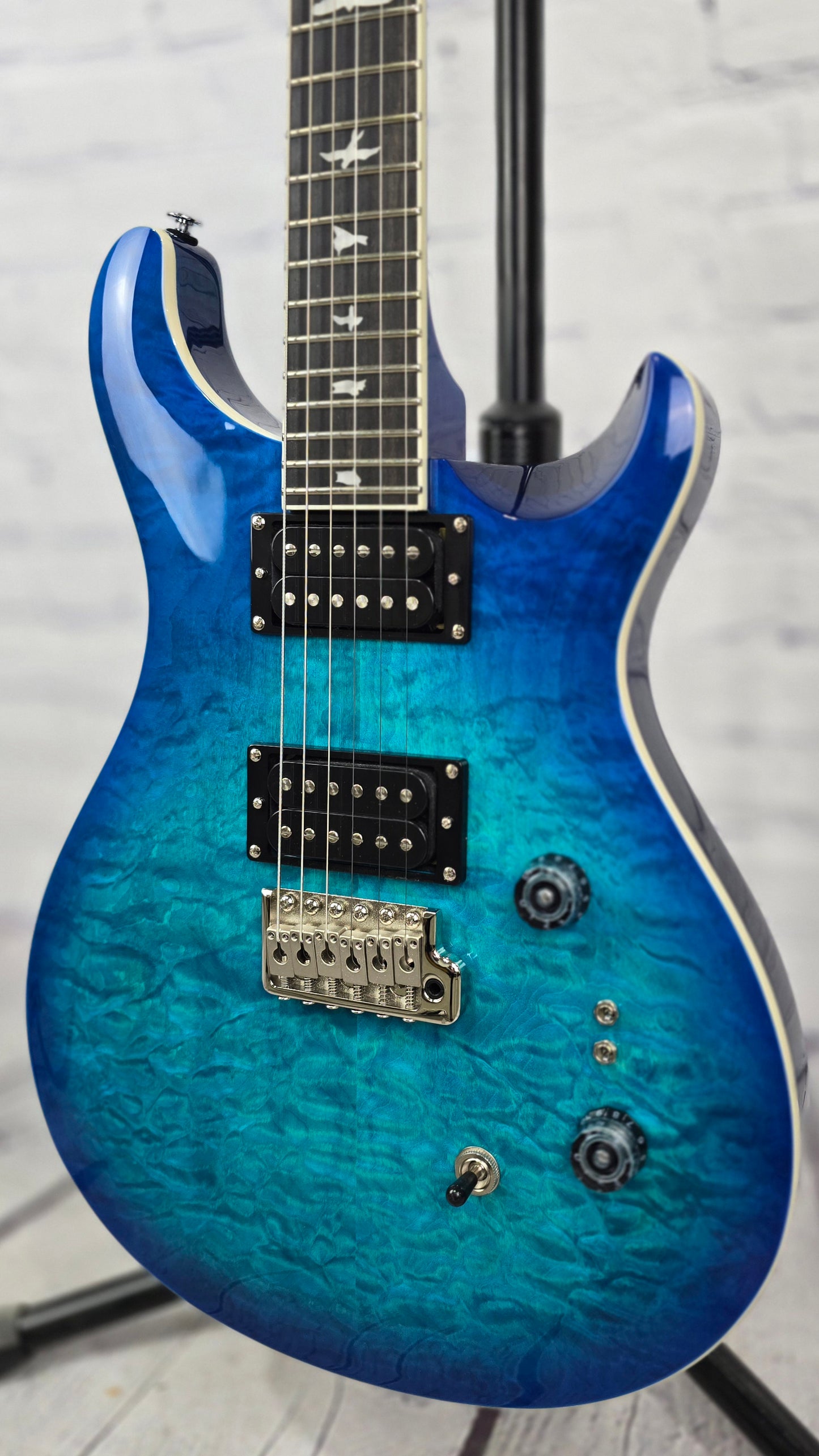 Paul Reed Smith PRS SE Custom 24-08 Quilt Electric Guitar Lake Blue