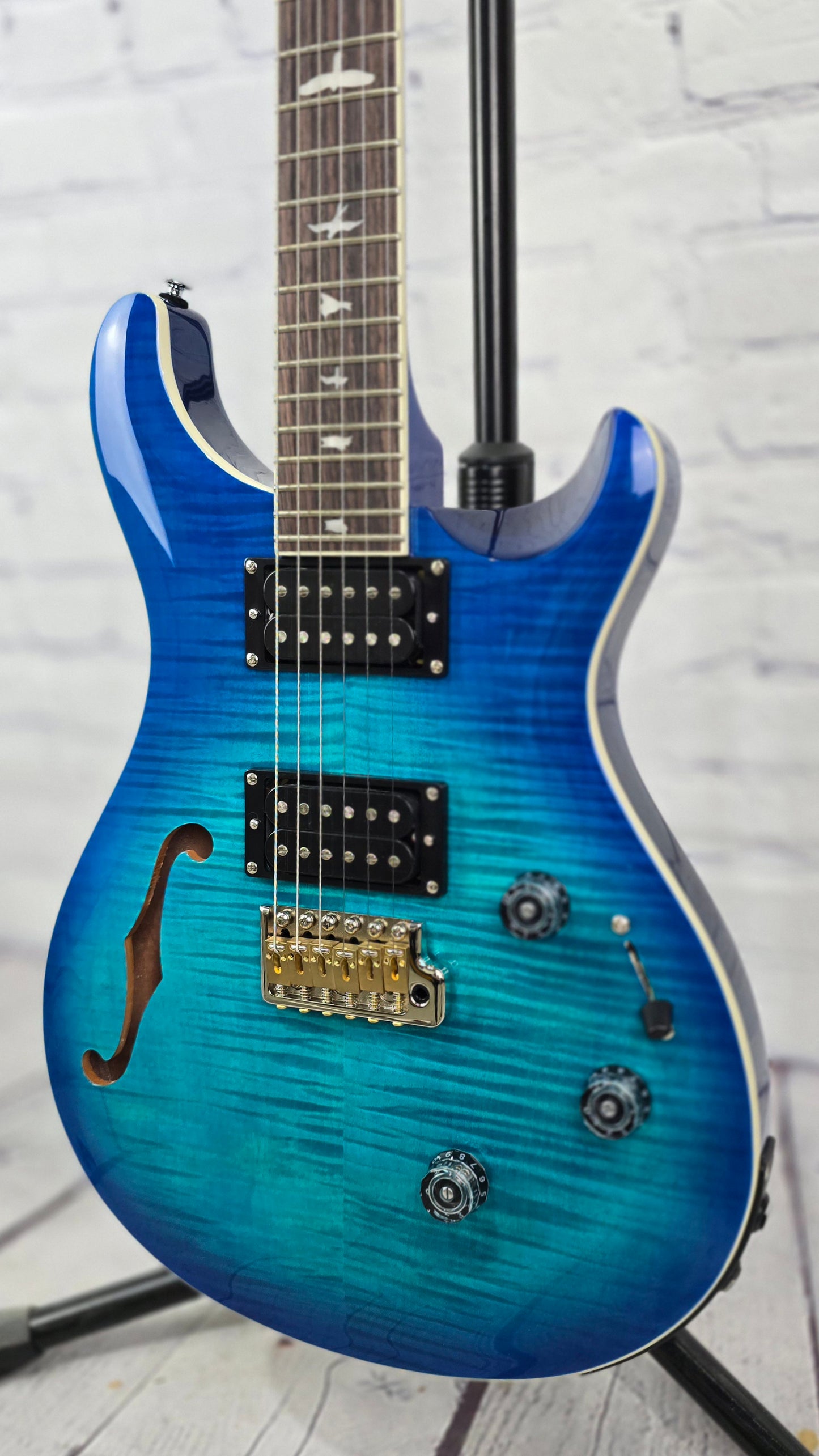 Paul Reed Smith PRS SE Custom 24 Semi-Hollow Piezo Electric Guitar Lake Blue