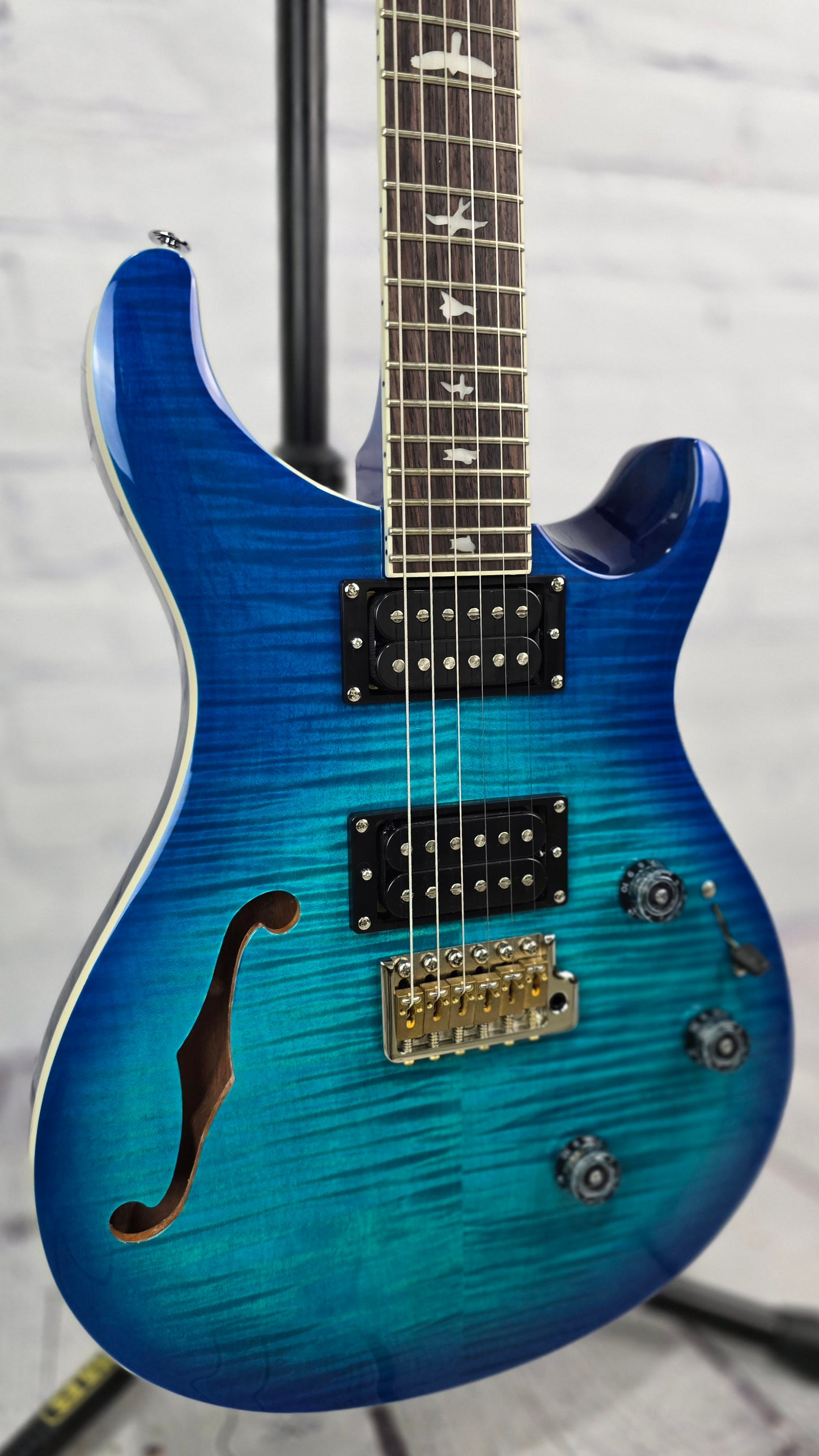 Paul Reed Smith PRS SE Custom 24 Semi-Hollow Piezo Electric Guitar Lake Blue