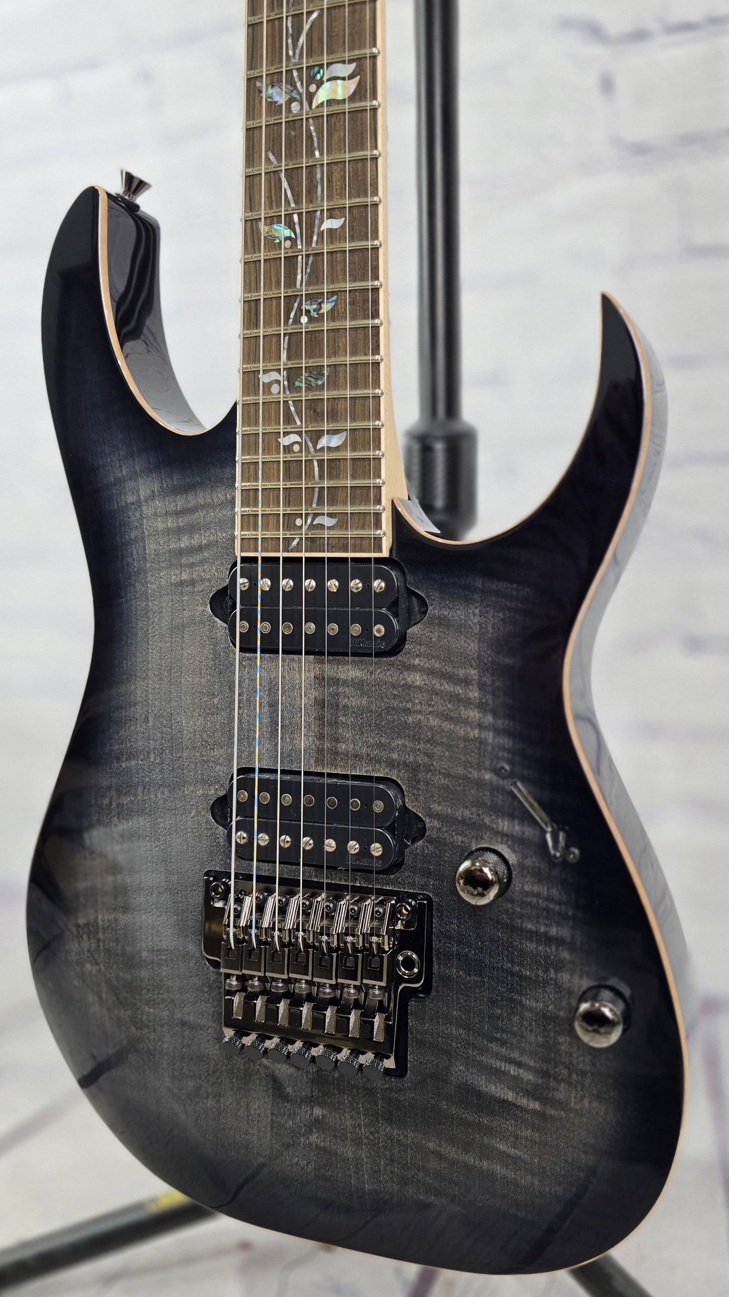 Ibanez J Custom RG8527 BRE 7 String Electric Guitar Black Rutile