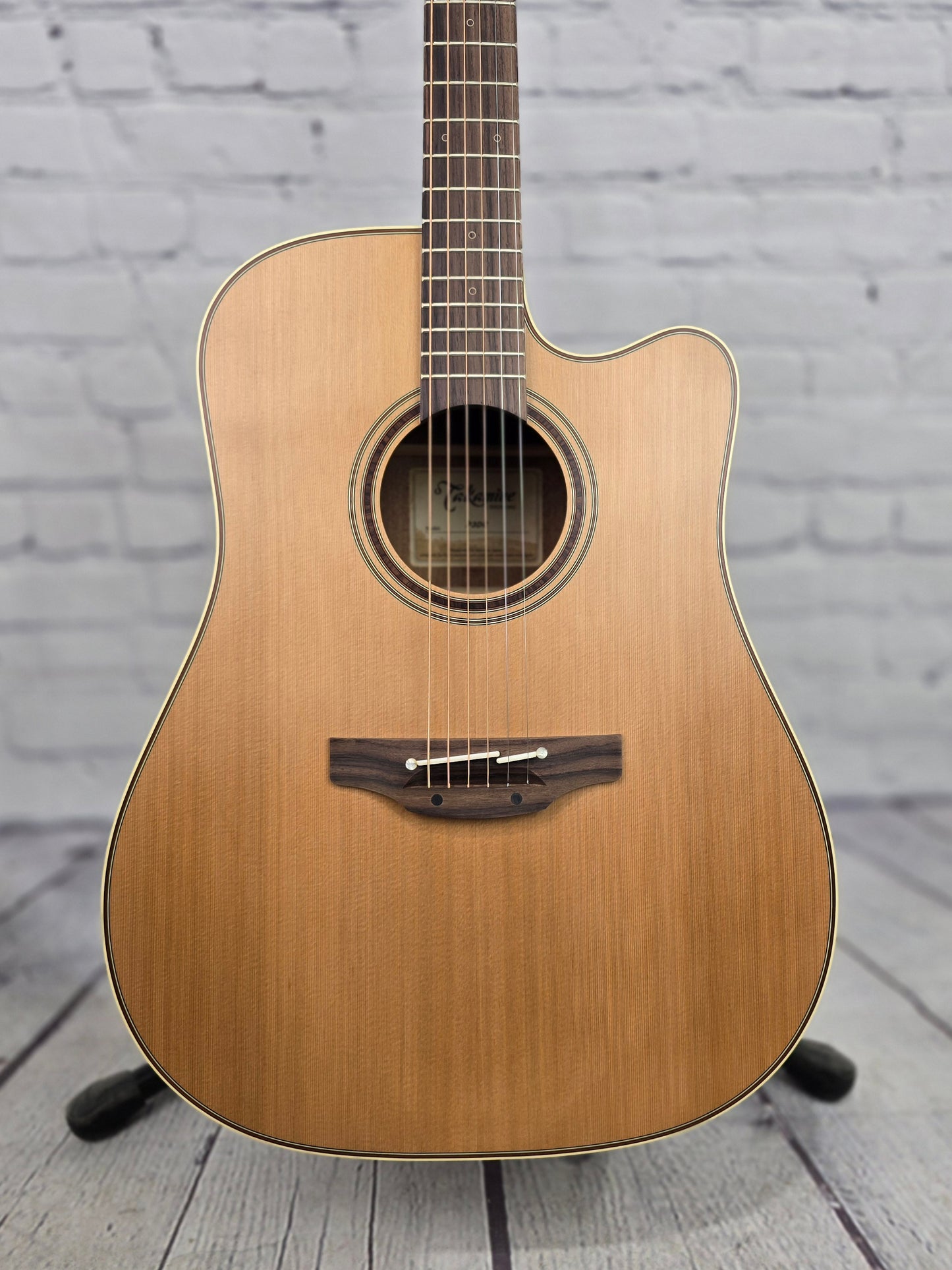 Takamine Pro Series P3DC Dreadnaught Acoustic Guitar Cedar Top Satin Natural