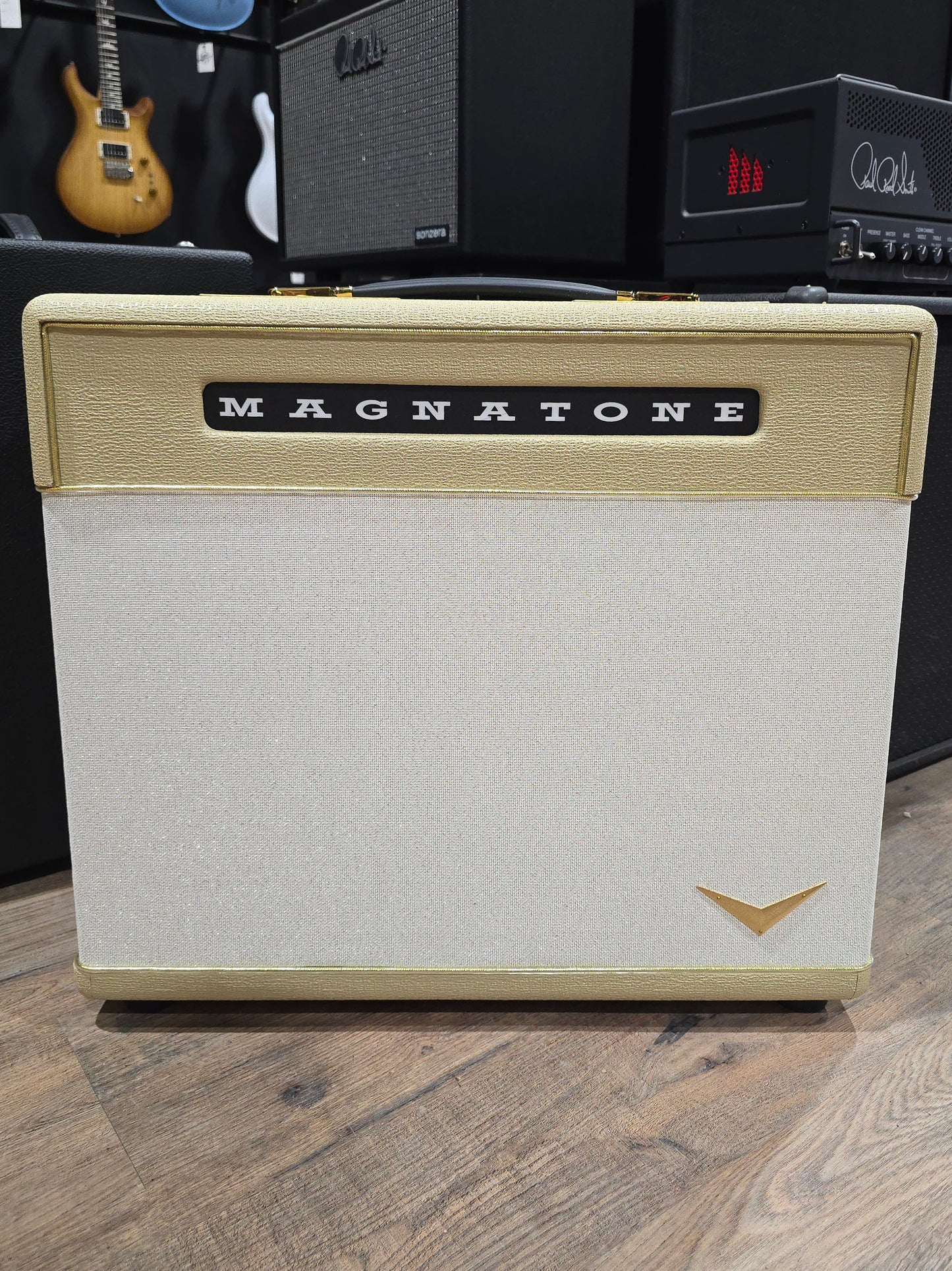 USED Magnatone Limited Edition Billy Gibbons Super Fifteen 1x12 15W Tube Combo Amp Gold