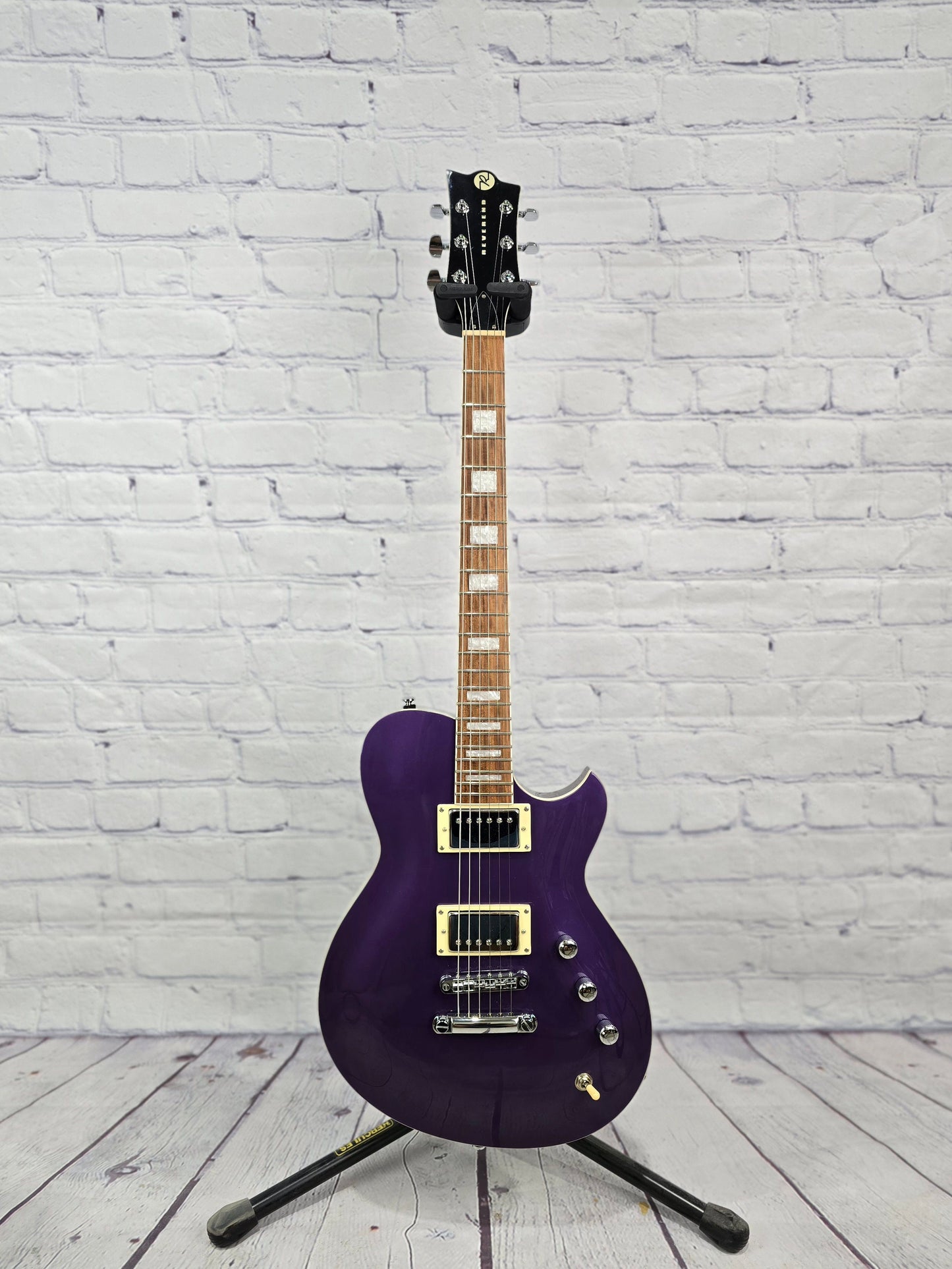 USED Reverend Roundhouse II 6 String Electric Guitar Italian Purple