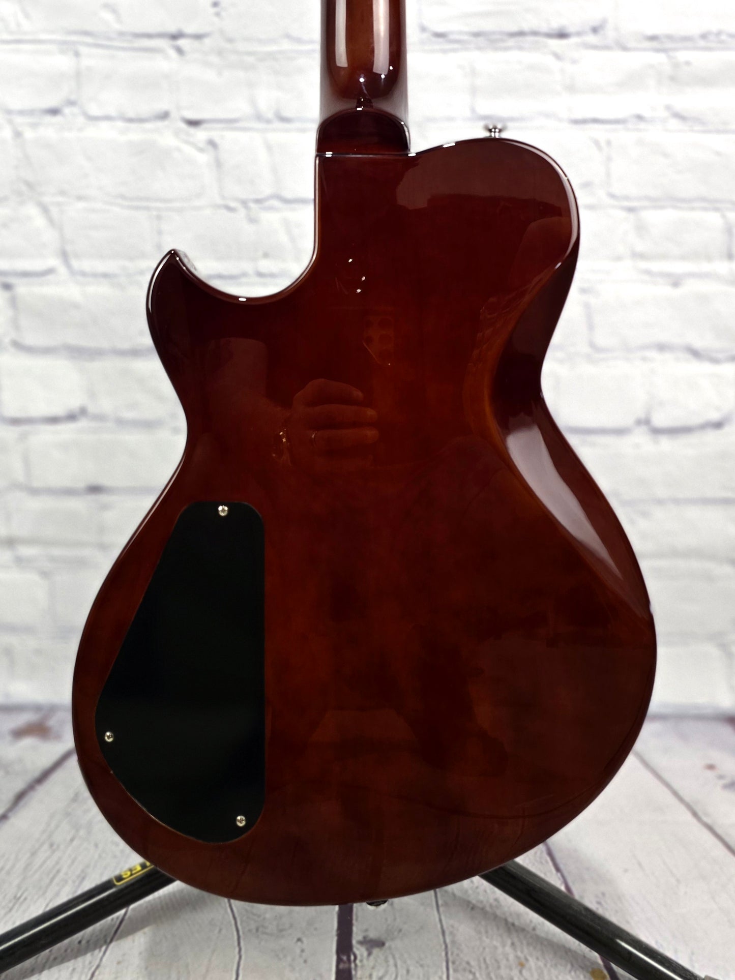 USED Reverend Roundhouse II 6 String Electric Guitar Italian Purple