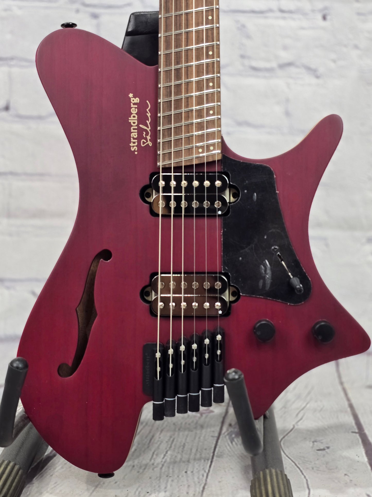 Strandberg Salen Jazz NX 6 String Semi-Hollow Electric Guitar Burgundy