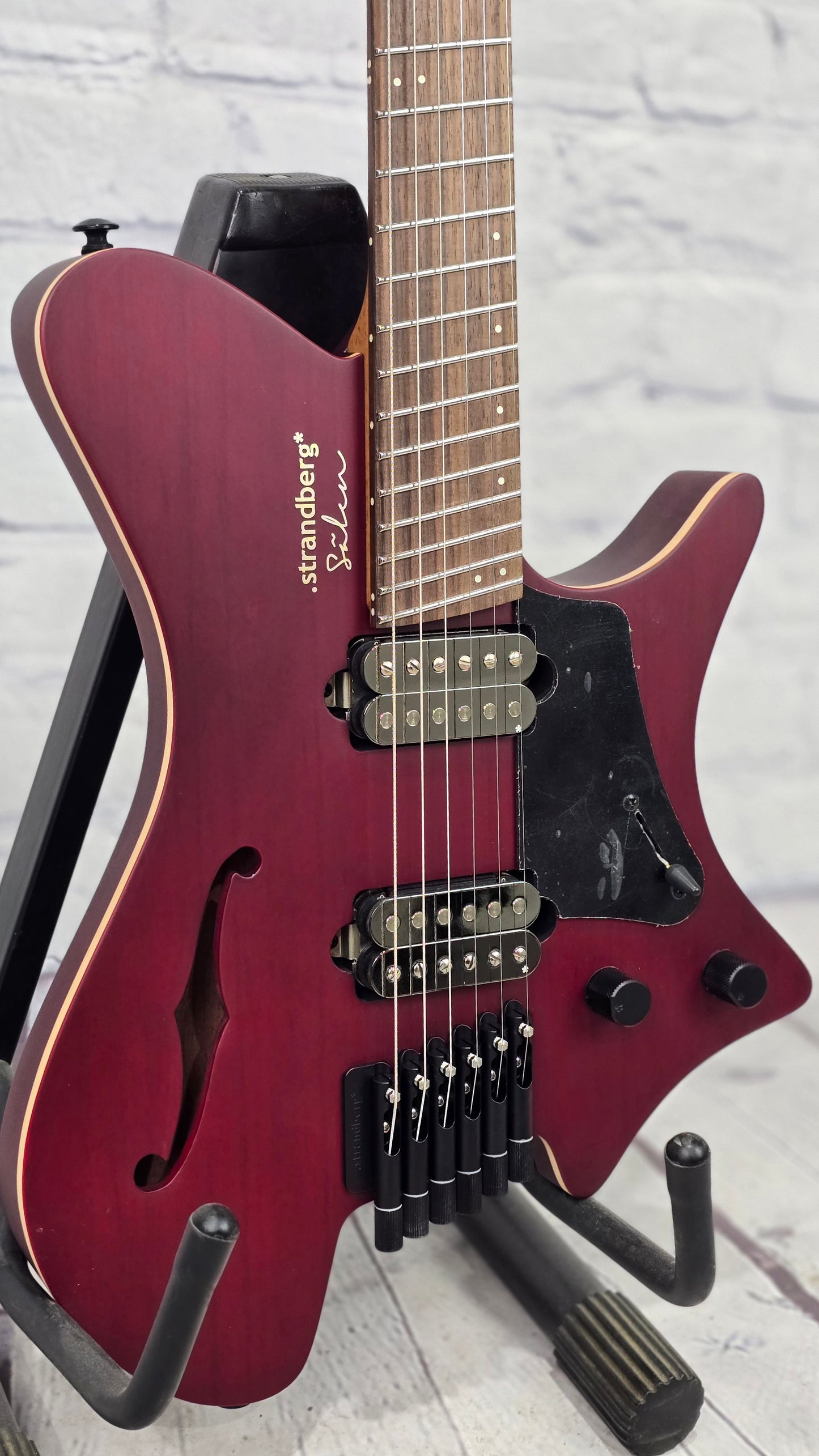 Strandberg Salen Jazz NX 6 String Semi-Hollow Electric Guitar Burgundy