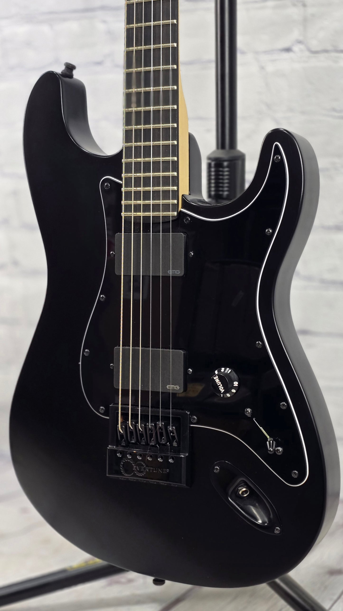 USED Fender USA Jim Root Stratocaster EverTune Electric Guitar Satin Black