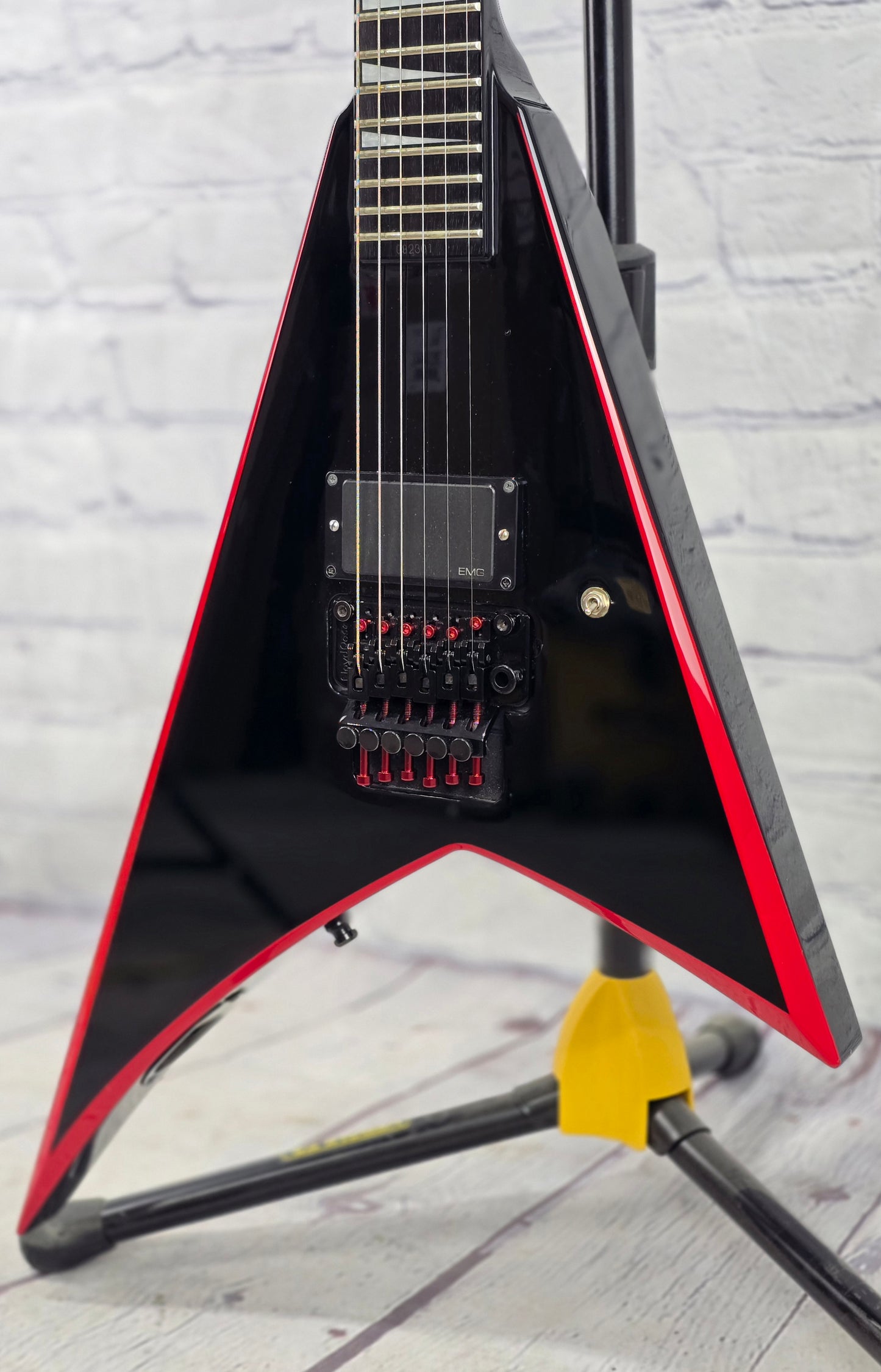 USED Jackson Pro RR24 6 String Electric Guitar Blood Red Bevels