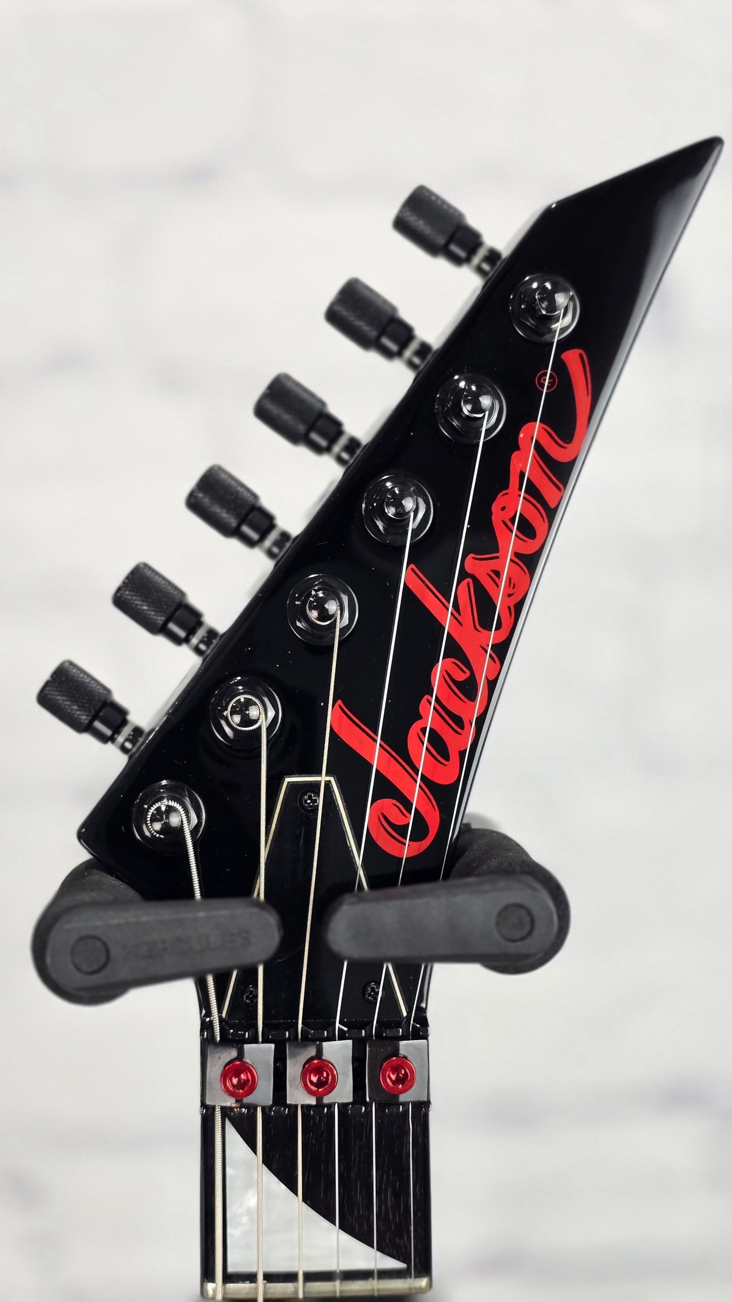 USED Jackson Pro RR24 6 String Electric Guitar Blood Red Bevels