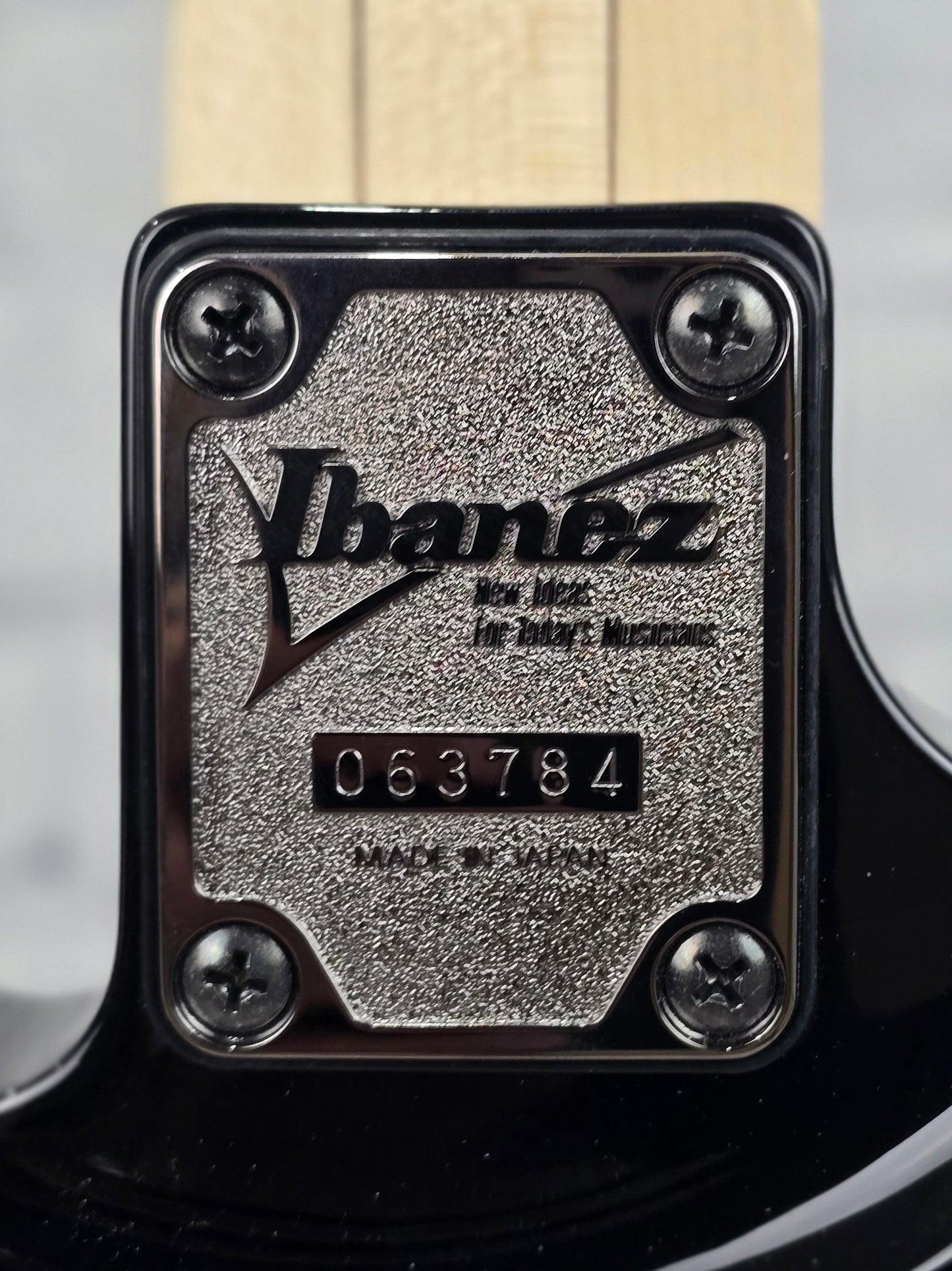 Ibanez Genesis 540PIII BK 6 String Electric Guitar Gloss Black