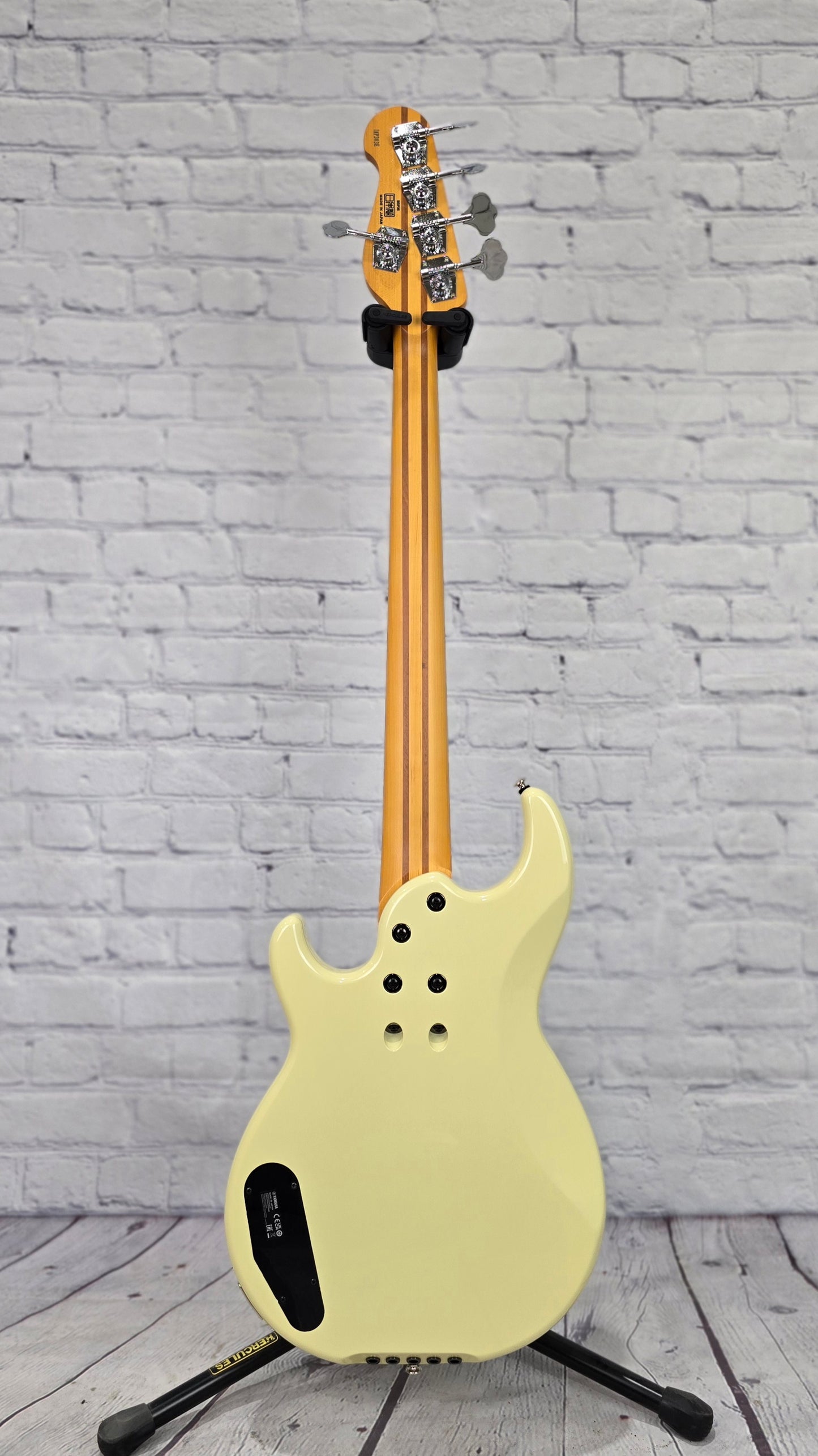Yamaha BBP35II VW Professional 5 String Bass Guitar Vintage White Japan