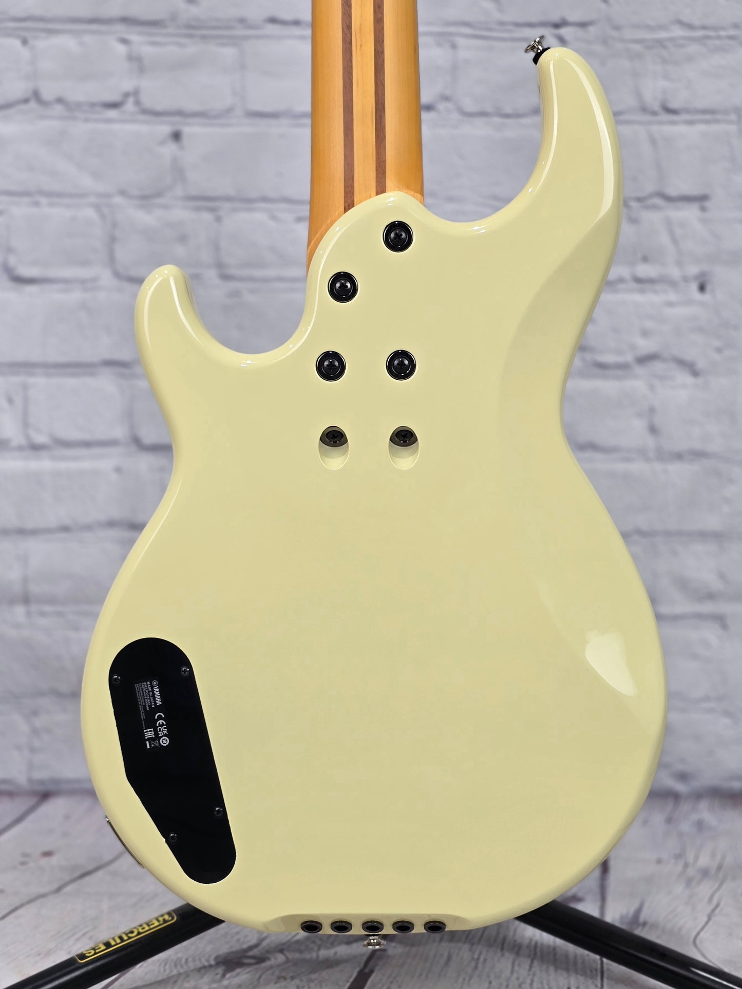Yamaha BBP35II VW Professional 5 String Bass Guitar Vintage White Japan