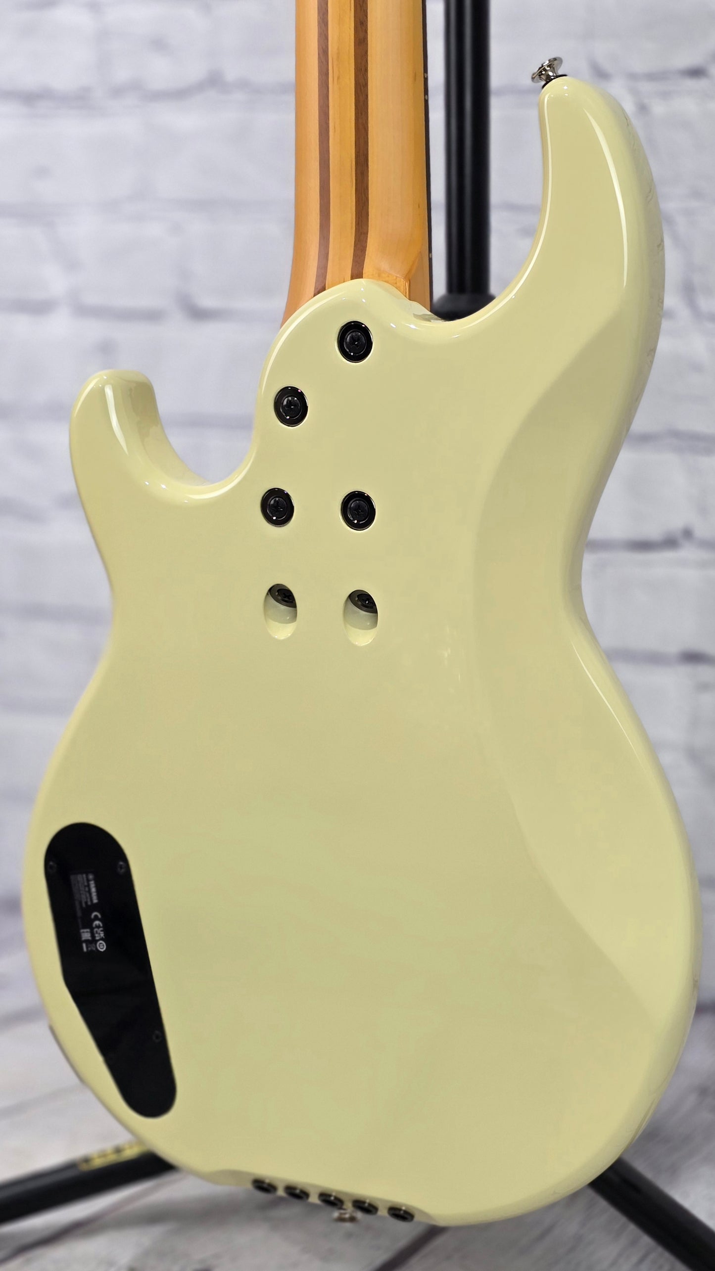 Yamaha BBP35II VW Professional 5 String Bass Guitar Vintage White Japan