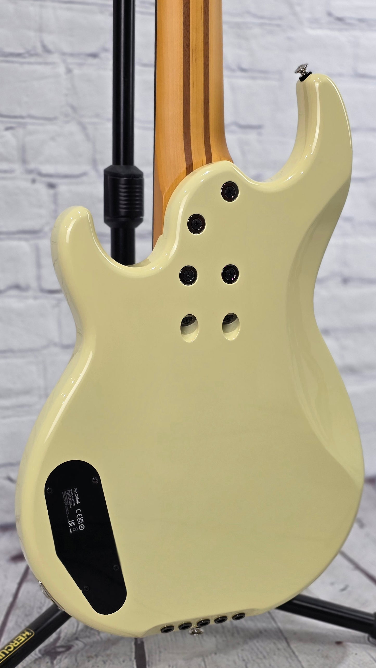 Yamaha BBP35II VW Professional 5 String Bass Guitar Vintage White Japan