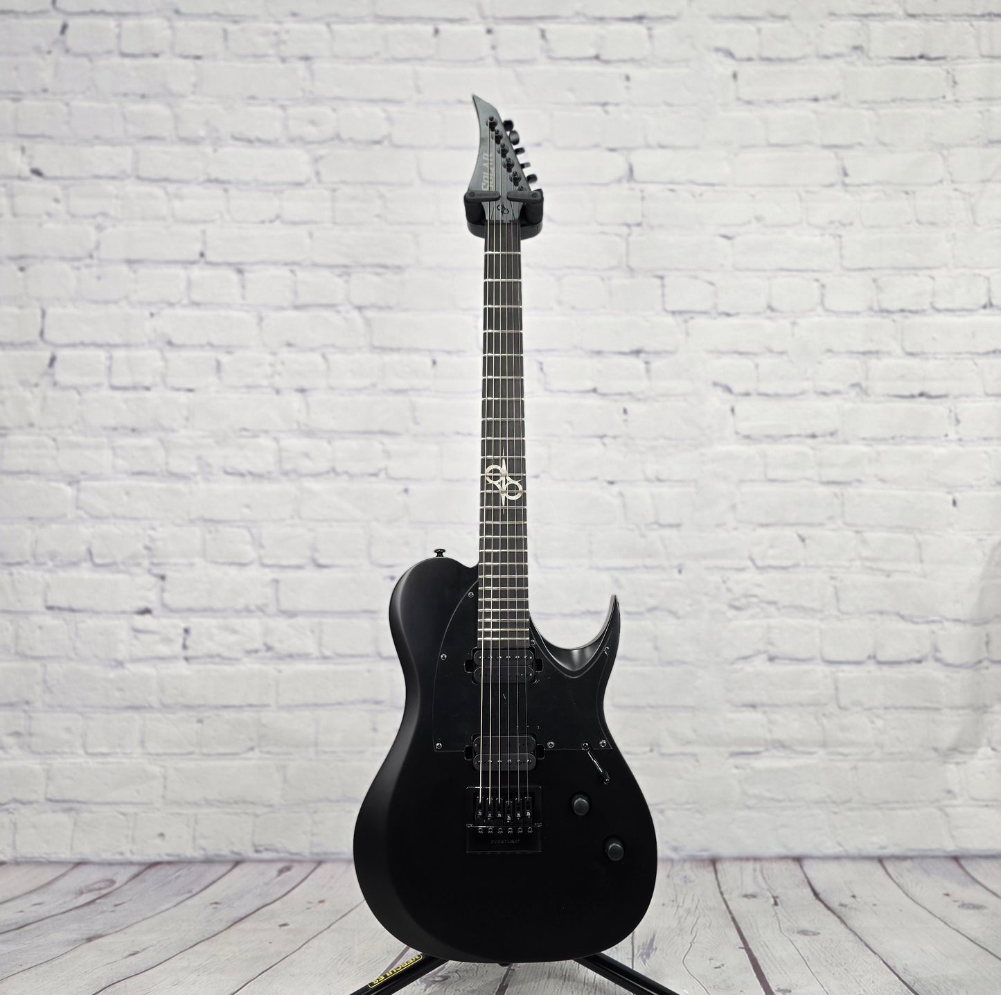 USED Solar T1.6C Evertune 6 String Electric Guitar Carbon Black Matte