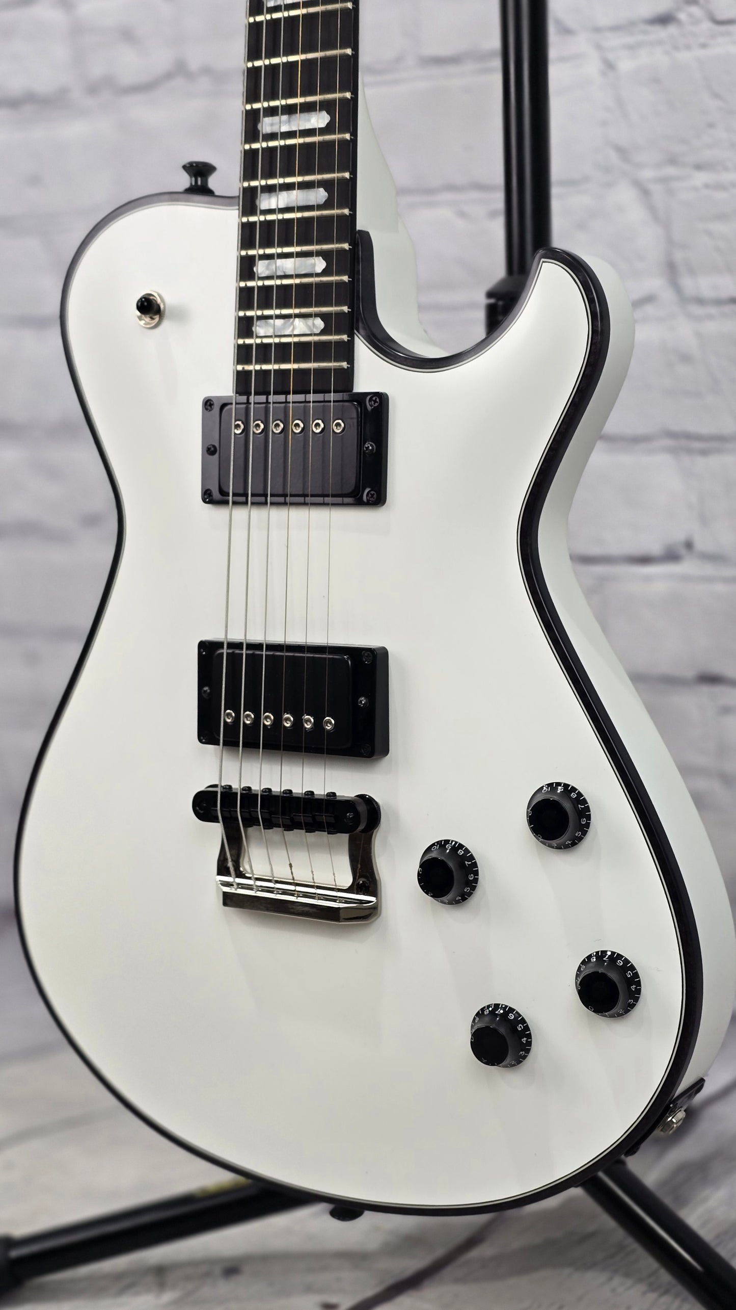 USED Knaggs Kenai 6 String Electric Guitar Semi-Gloss White 2025