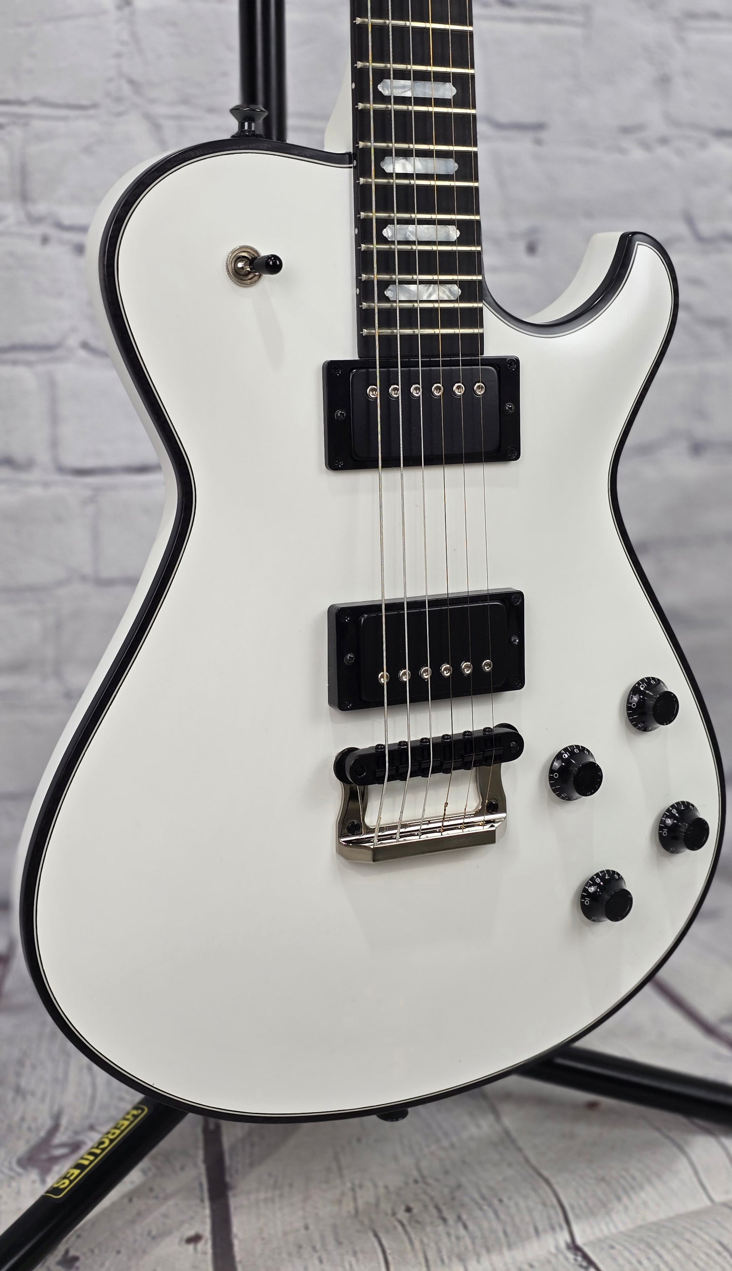 USED Knaggs Kenai 6 String Electric Guitar Semi-Gloss White 2025