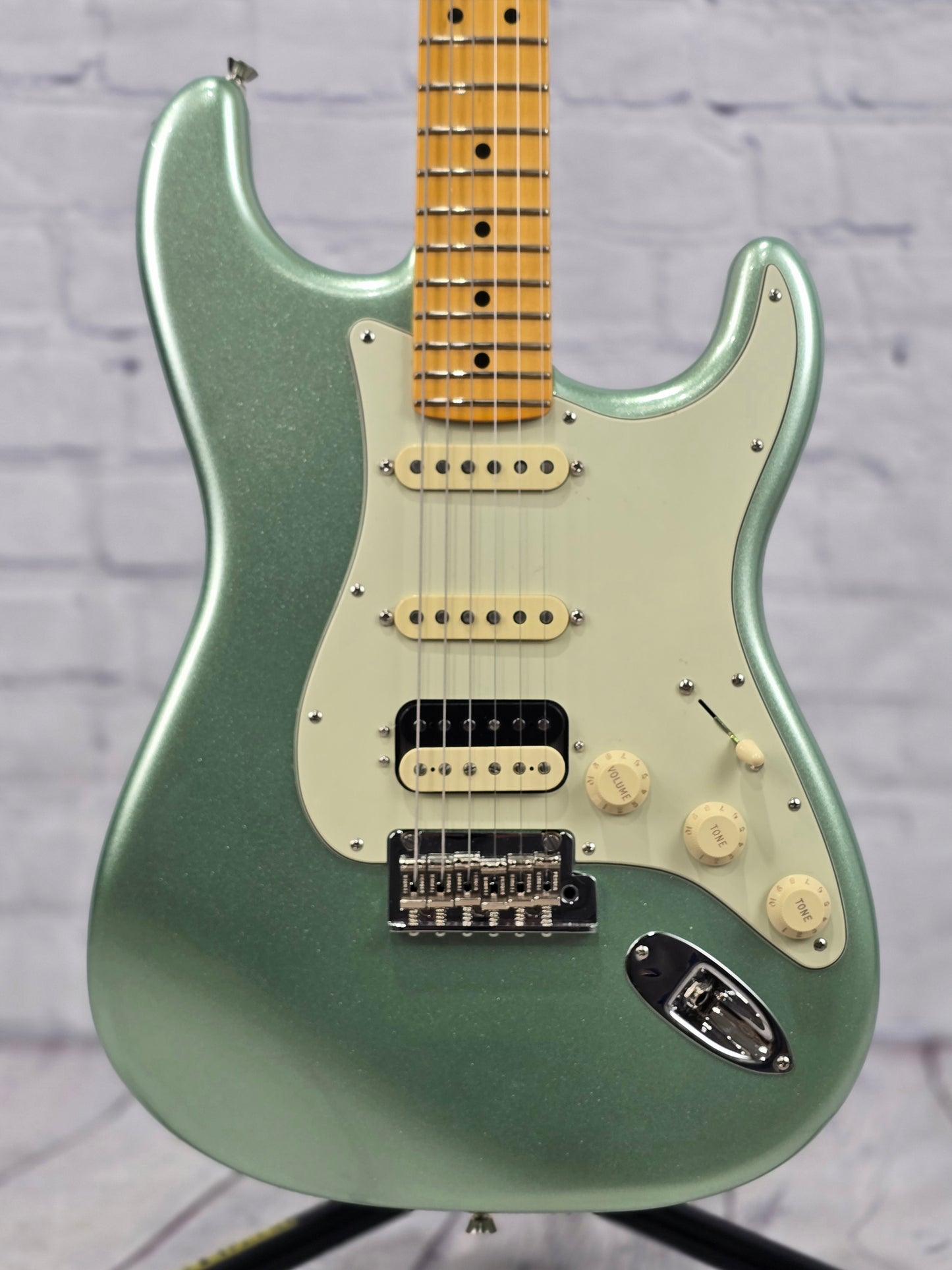 USED Fender American Professional II Stratocaster Electric Guitar Mystic Surf Green
