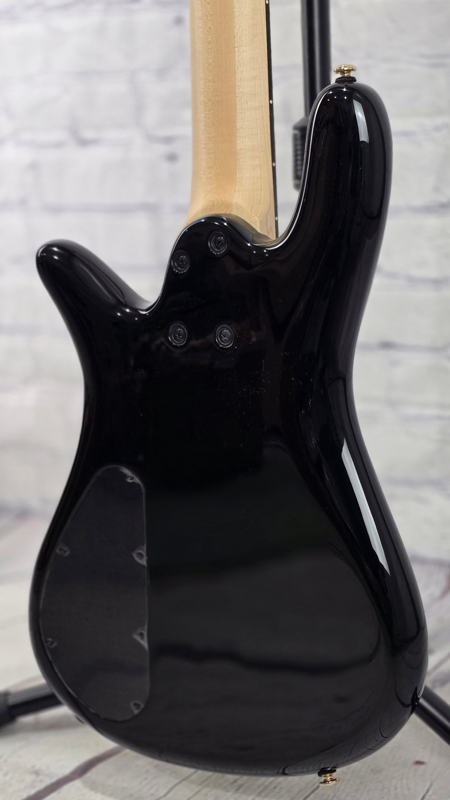 Spector NS Icon Bolt-On 5 String Bass Black Cherry Gloss