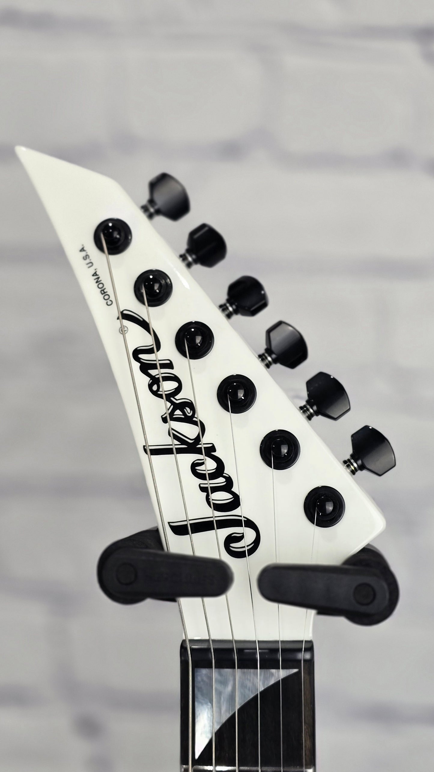 Jackson Guitars American Series Rhoads RR24 HT 6 String Electric Guitar Snow White