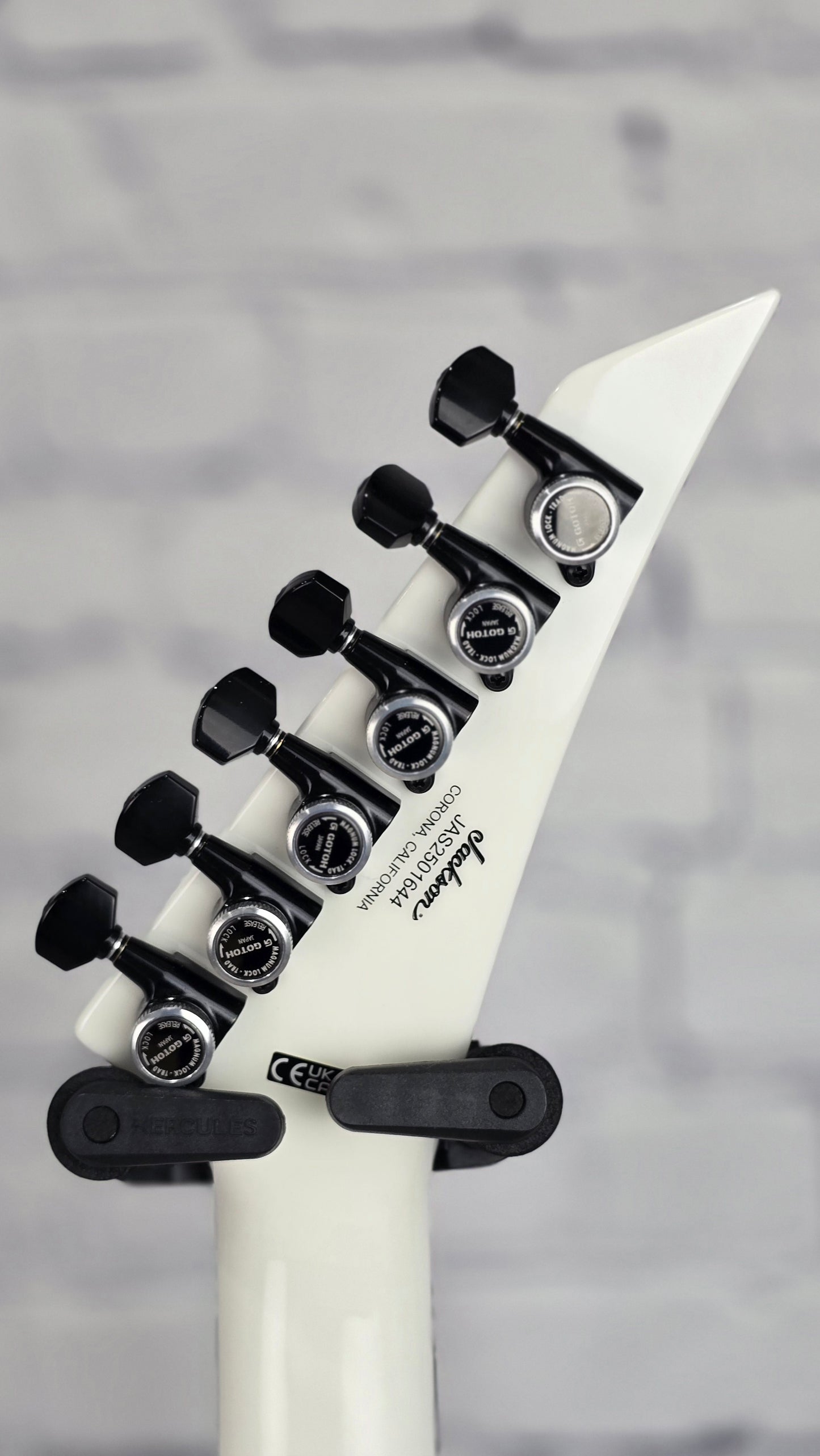 Jackson Guitars American Series Rhoads RR24 HT 6 String Electric Guitar Snow White