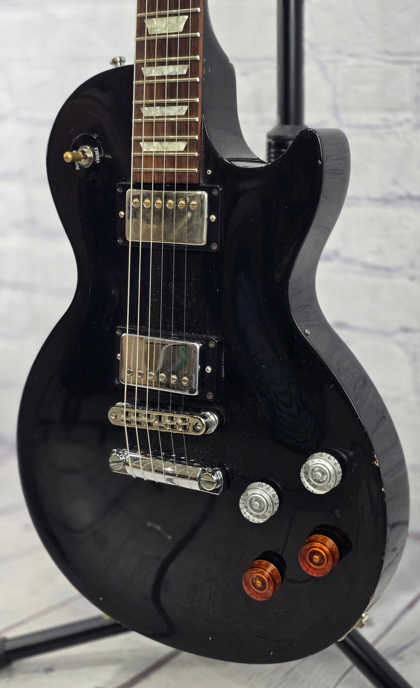 USED Gibson Les Paul Studio 6 String Electric Guitar Gloss Black 1996