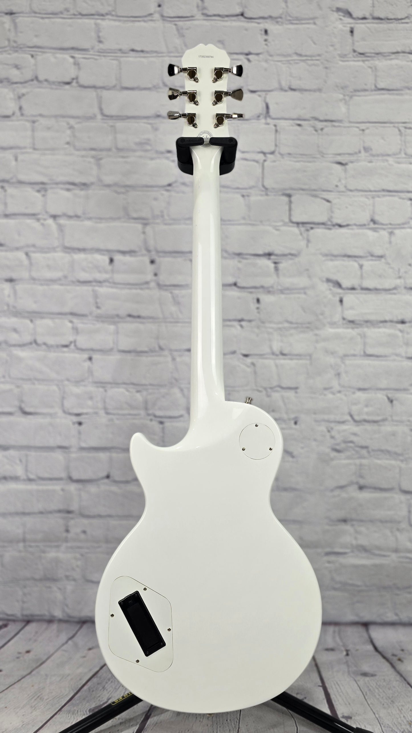 USED Epiphone Matt Heafy Snofall Limited Edition 6 String Electric Guitar Alpine White