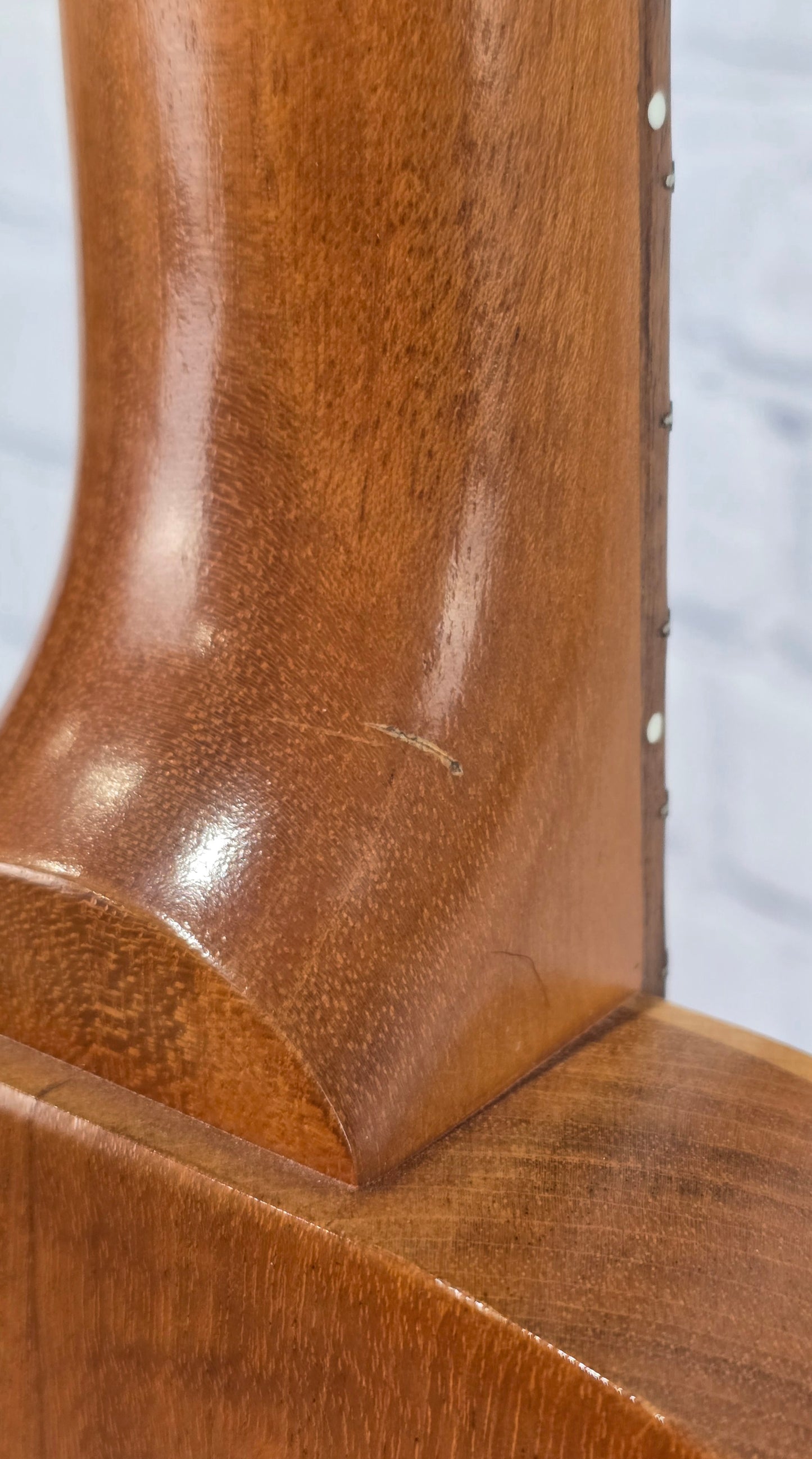 USED Gibson Les Paul 60s Tribute 6 String Electric Guitar Honey Burst Satin