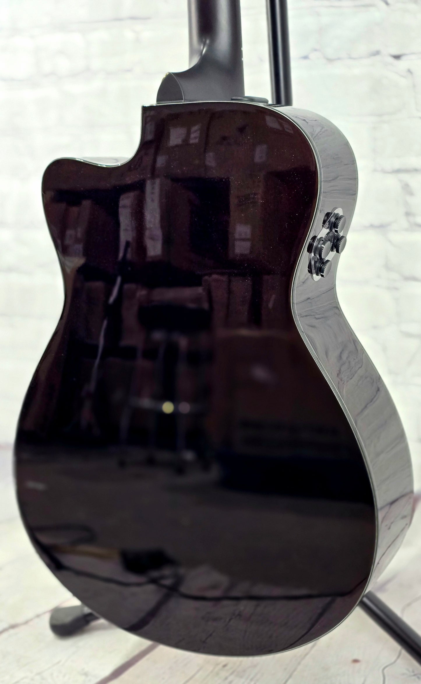 Yamaha TransAcoustic TAS3C Concert Acoustic Guitar Sand Burst