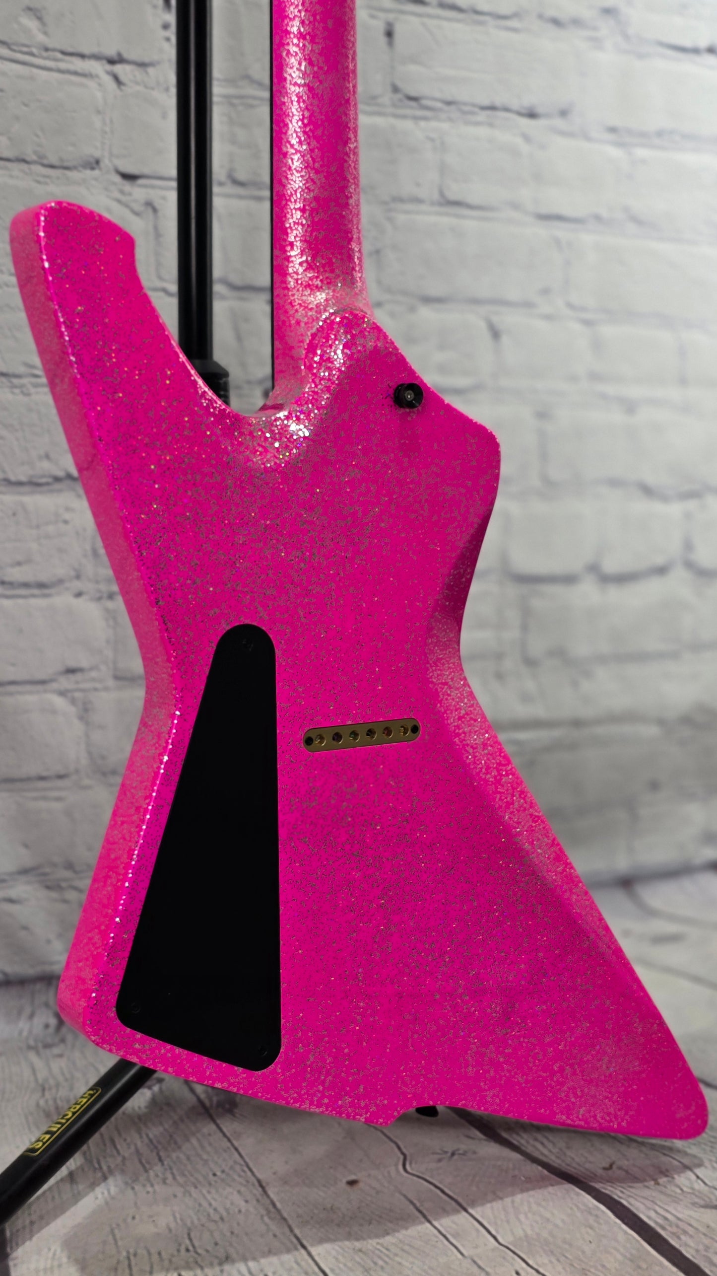 Sully Guitars Conspiracy Series Elita 6 String Electric Guitar Guitarbie Sparkle Pink